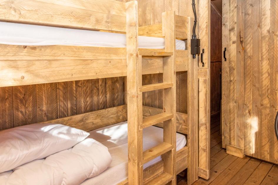 De Hazelaarshof- luxe XL-glampingtent (7-8 personen) nabij De Millingerwaard view 3