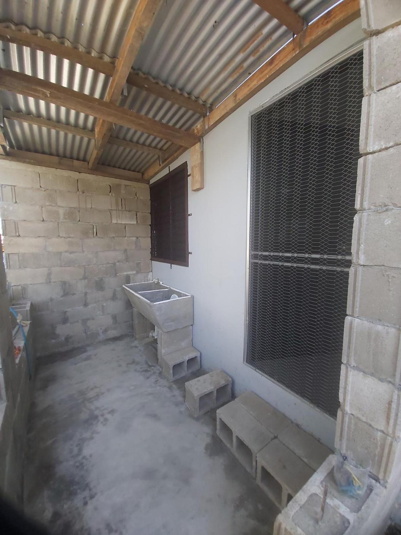 SRH APARTMENT- entire one bedroom unit with kitchen & a bathroom - 3km away from Nadi international airport - view 10