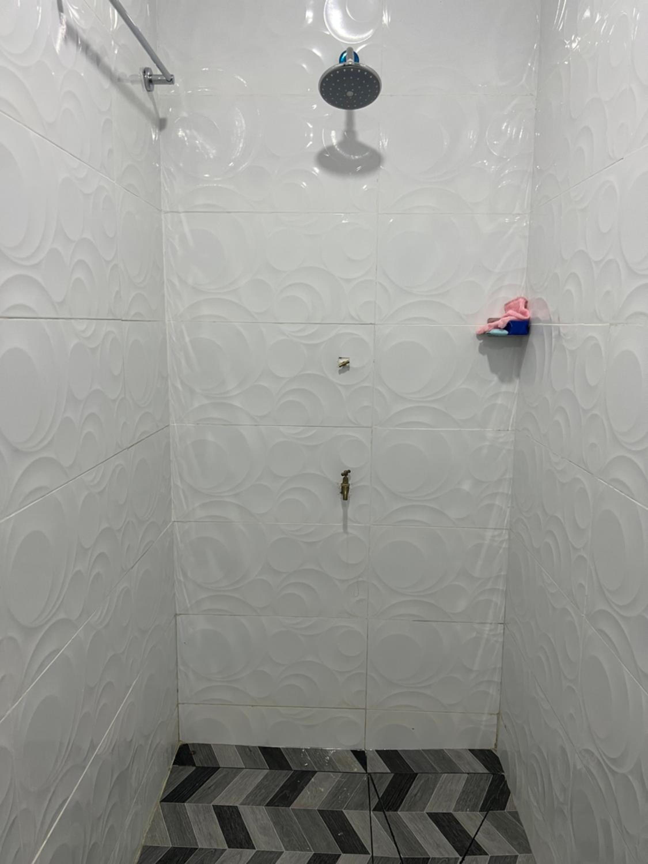 SRH APARTMENT- entire one bedroom unit with kitchen & a bathroom - 3km away from Nadi international airport - view 7