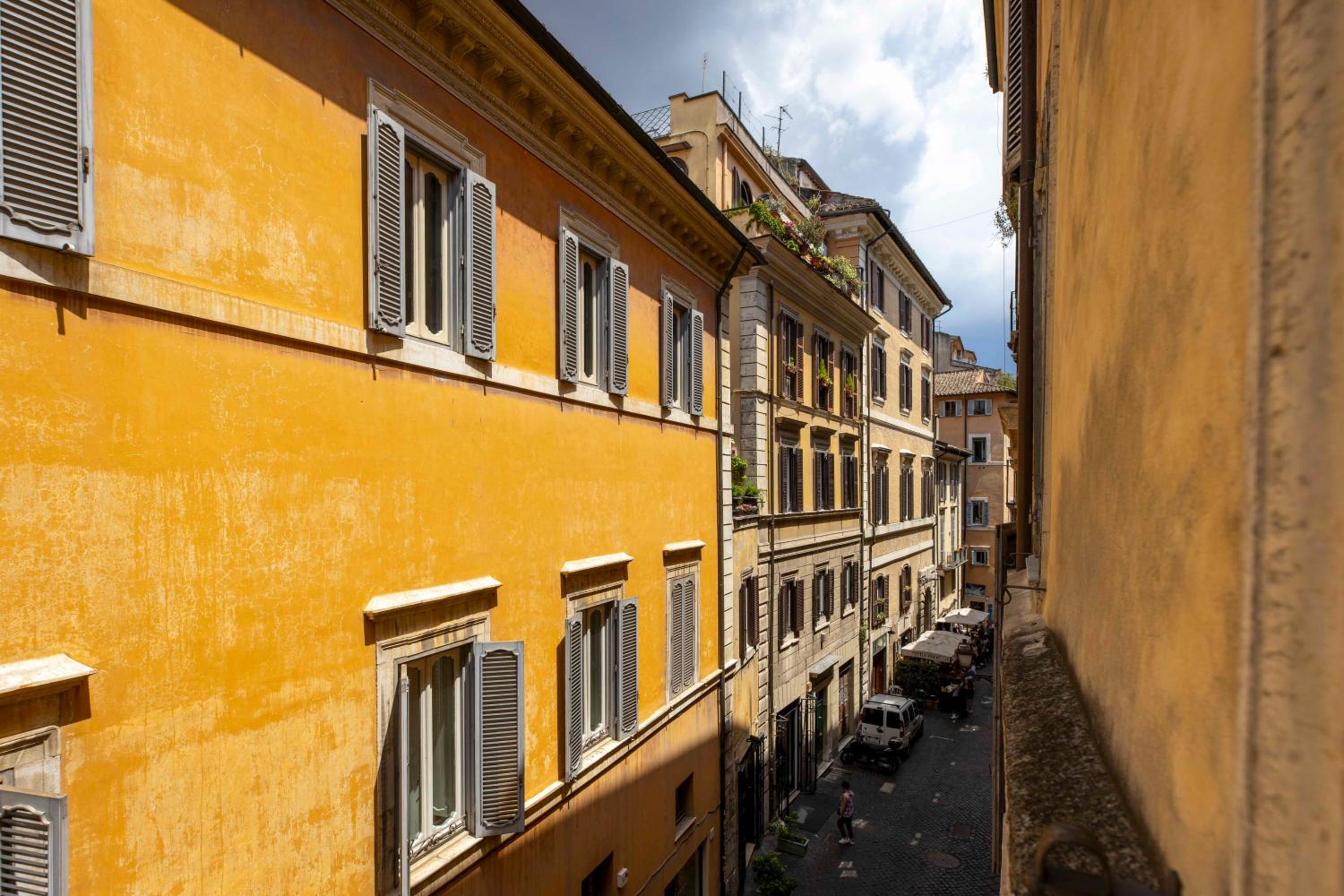 Home at Rome Luxury Navona Guesthouse