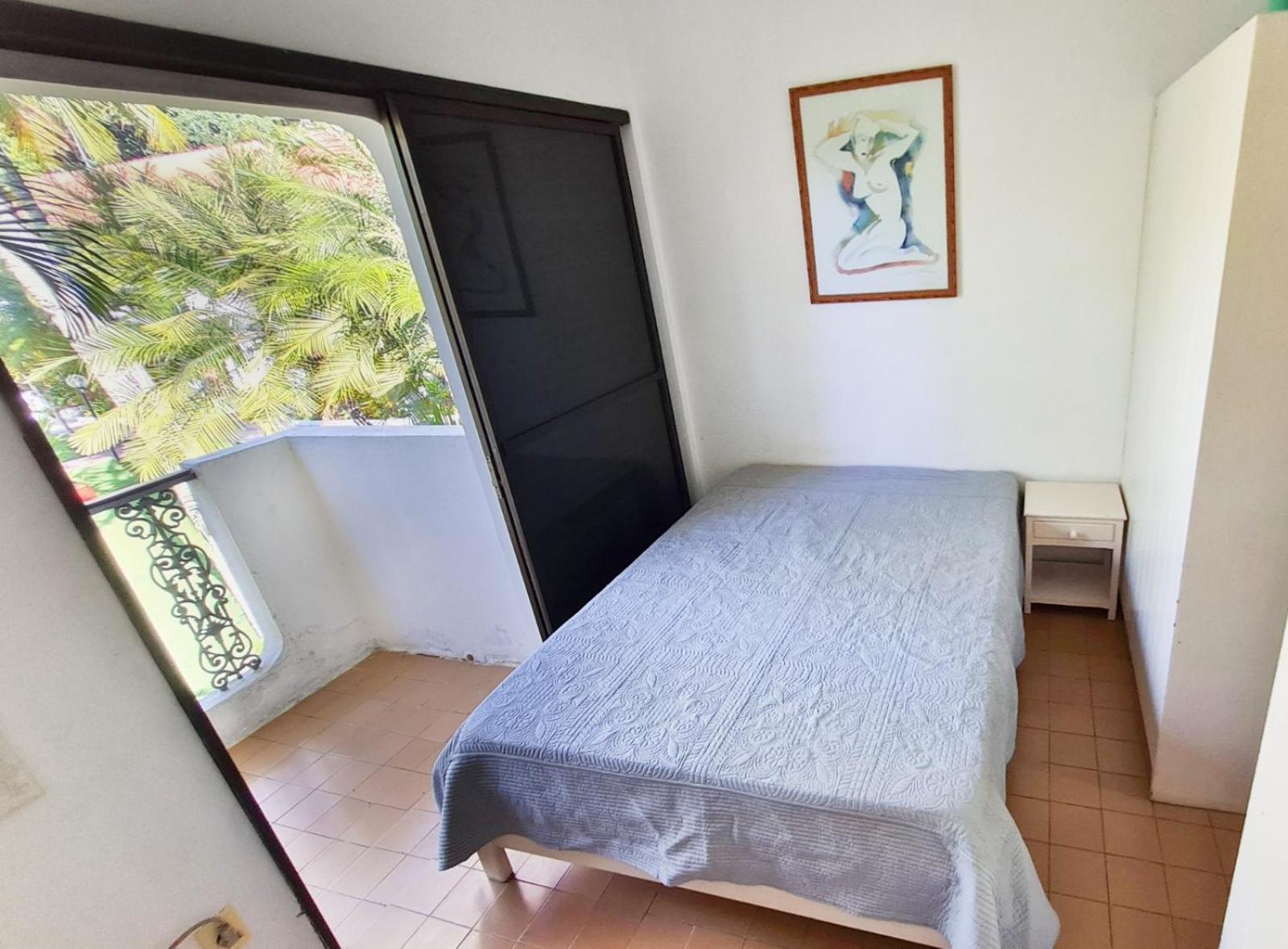 Apartamento - Cond. Winbledon - Praia Toninhas