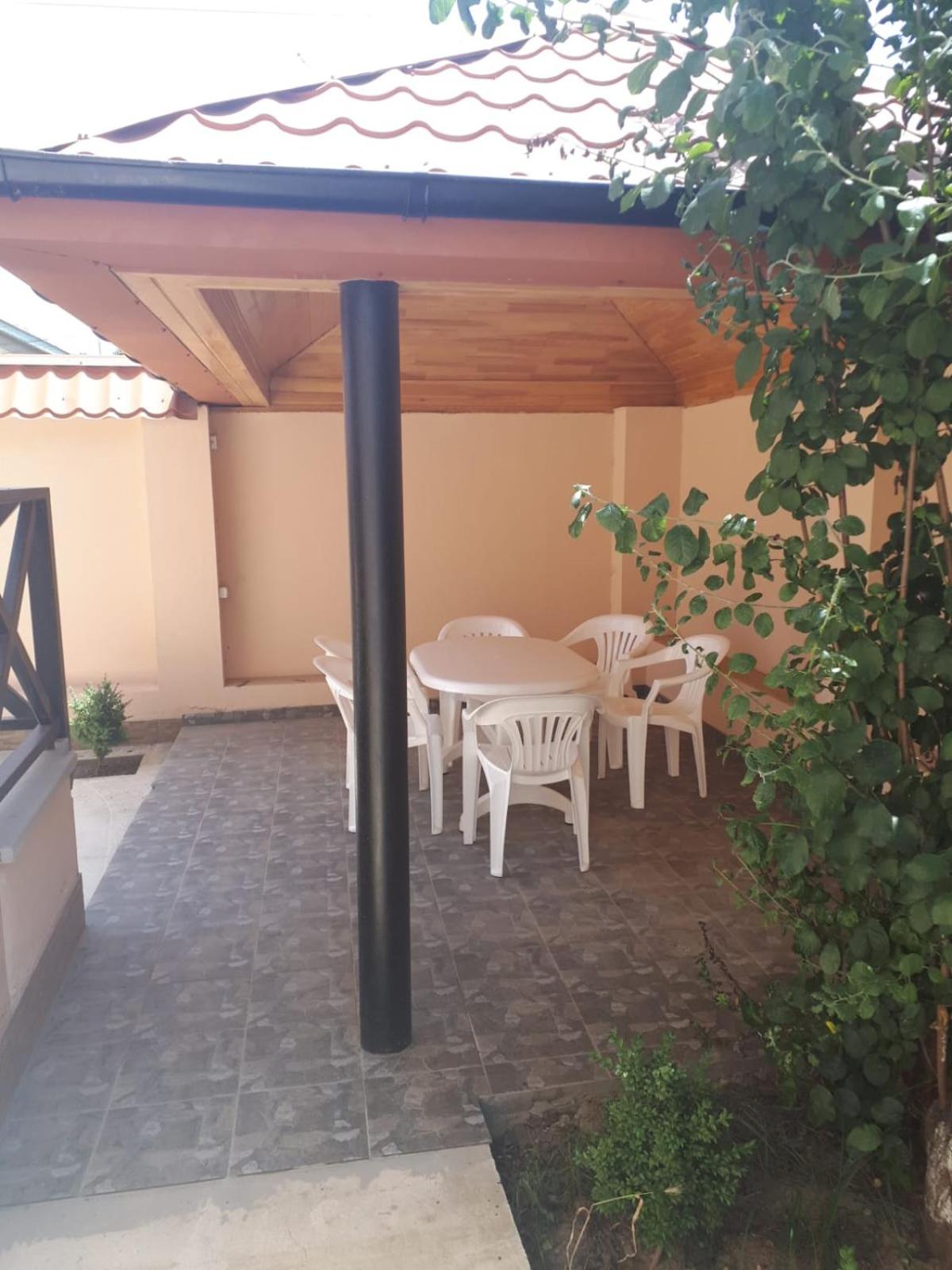 VIP HOUSE
