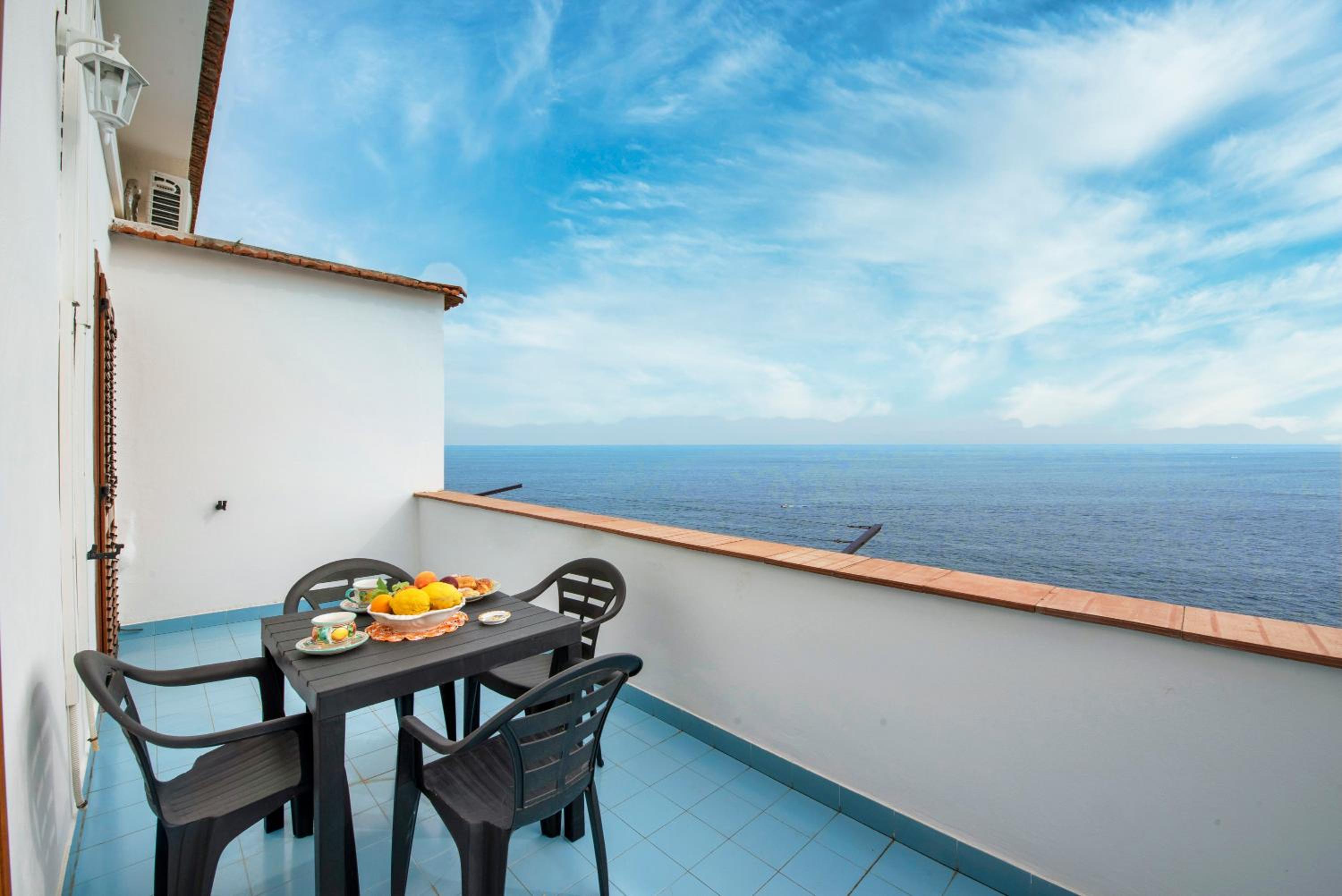 Casa Rosamare, 150 stairs from the road by Wonder Tour photo 5