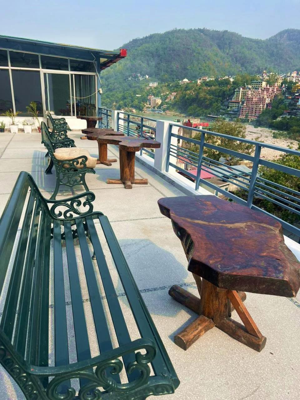 Hotel Manikut view 3