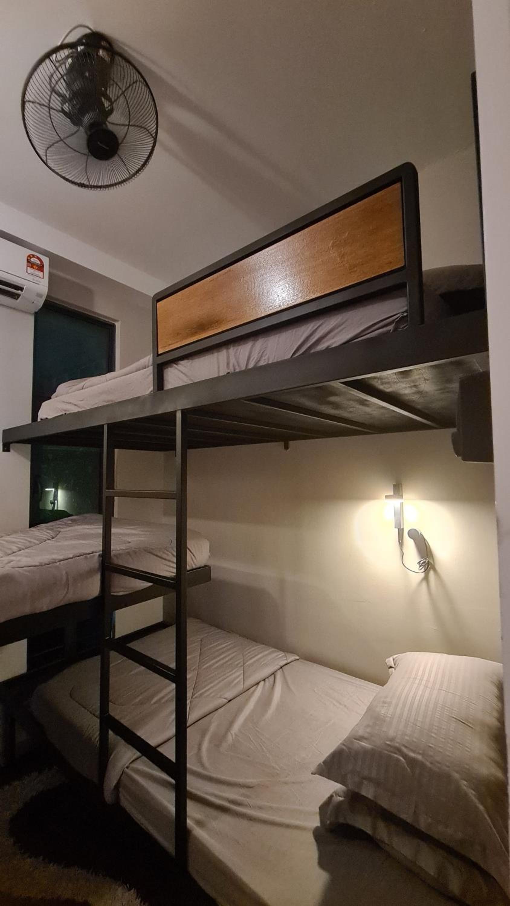 Bricks & Beds Suite @ Legasi Kg Bahru