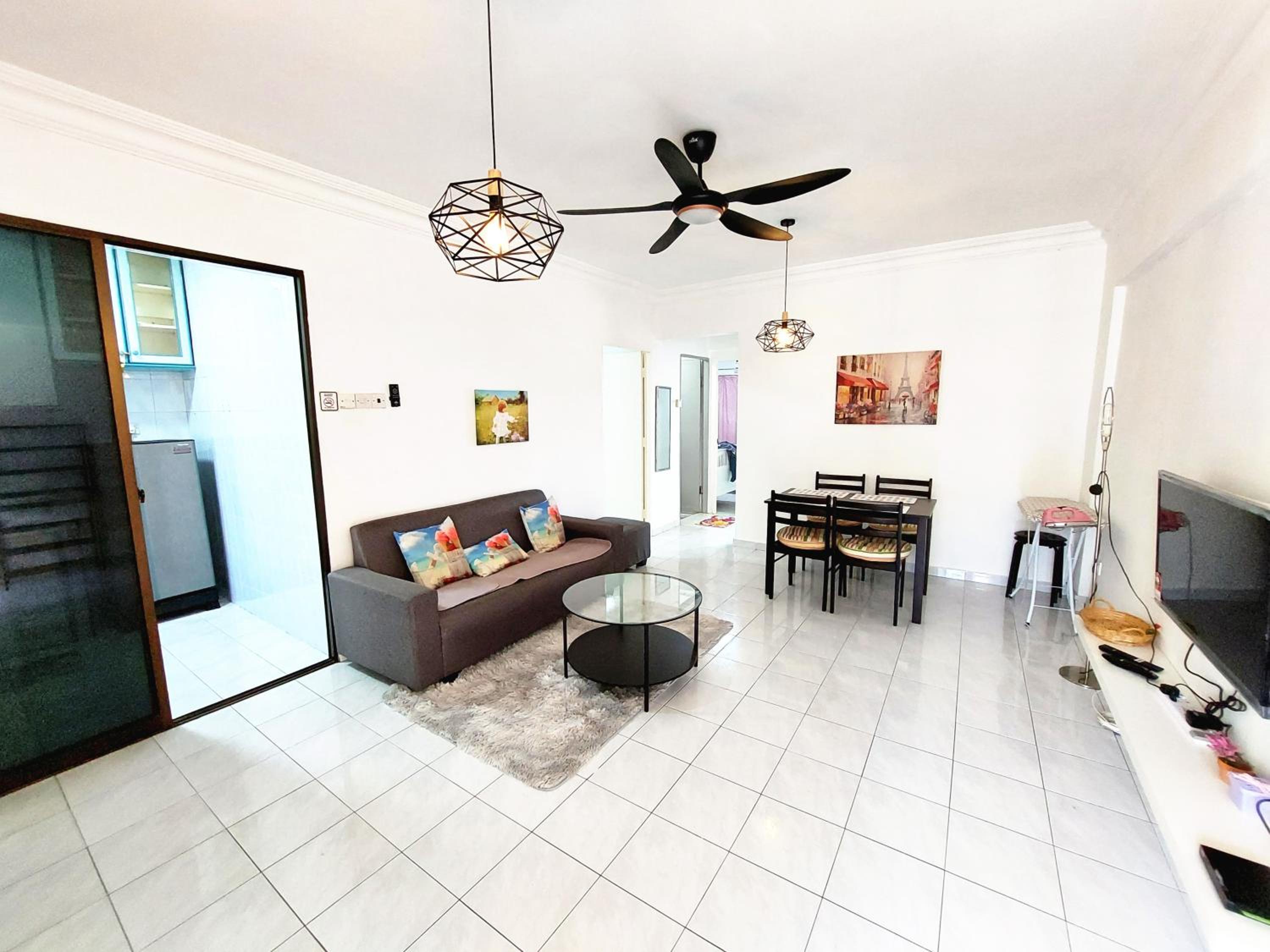 EC12-Georgetown-3room-PrivateHouse photo 1