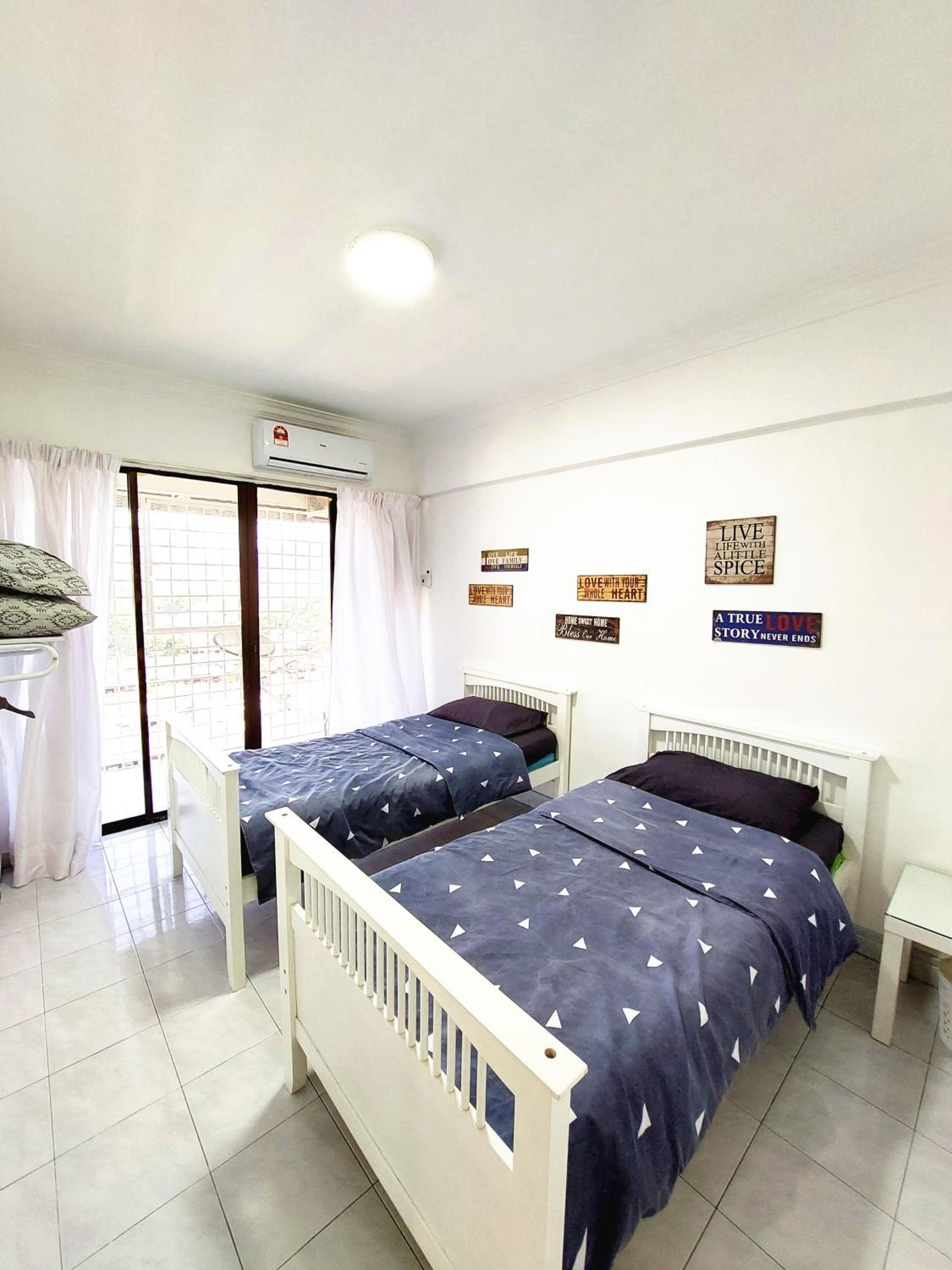 EC12-Georgetown-3room-PrivateHouse photo 2