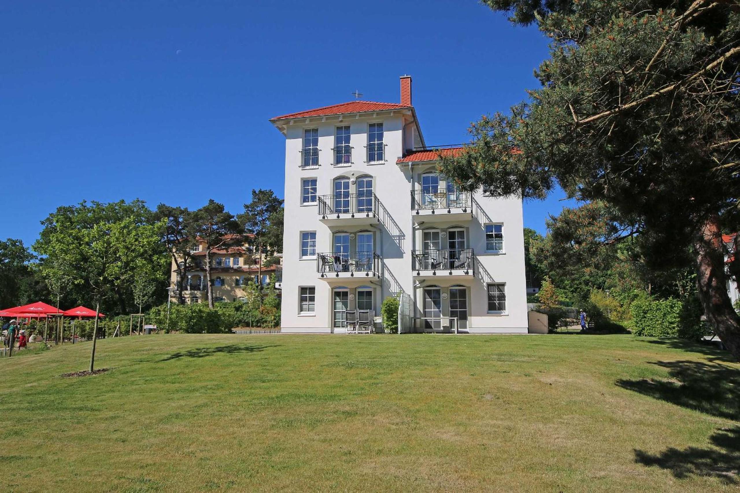 Haus Meeresblick - Ferienwohnung C 001 Dünenblick mit Terrasse