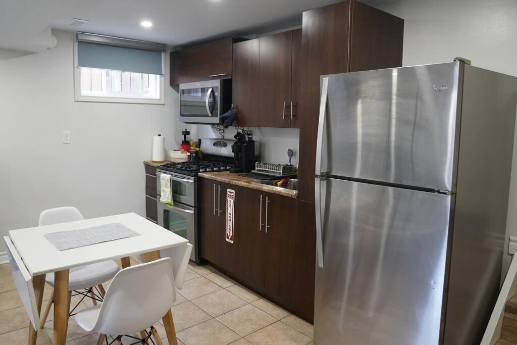 Patio privé, hébergement équipé et spacieux.