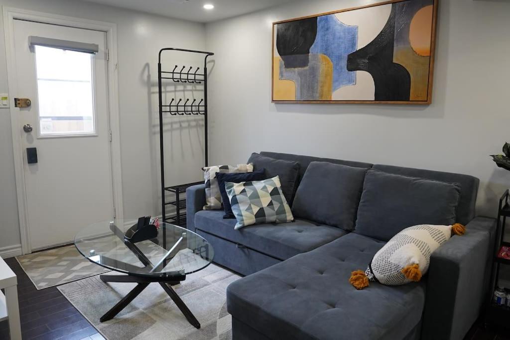 Patio privé, hébergement équipé et spacieux.