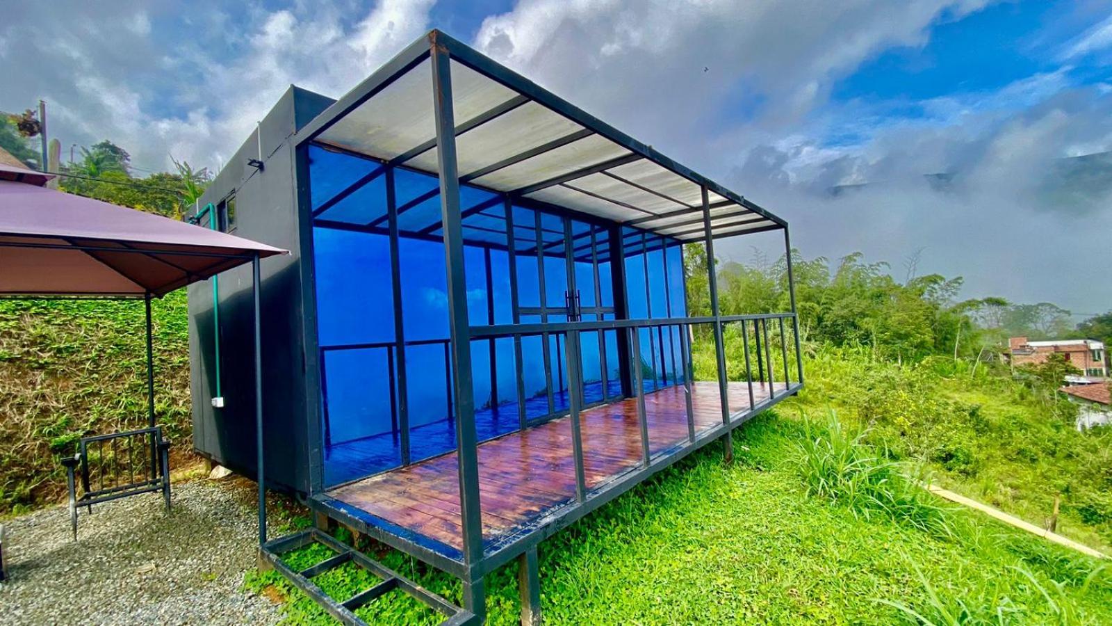 TINY HOME