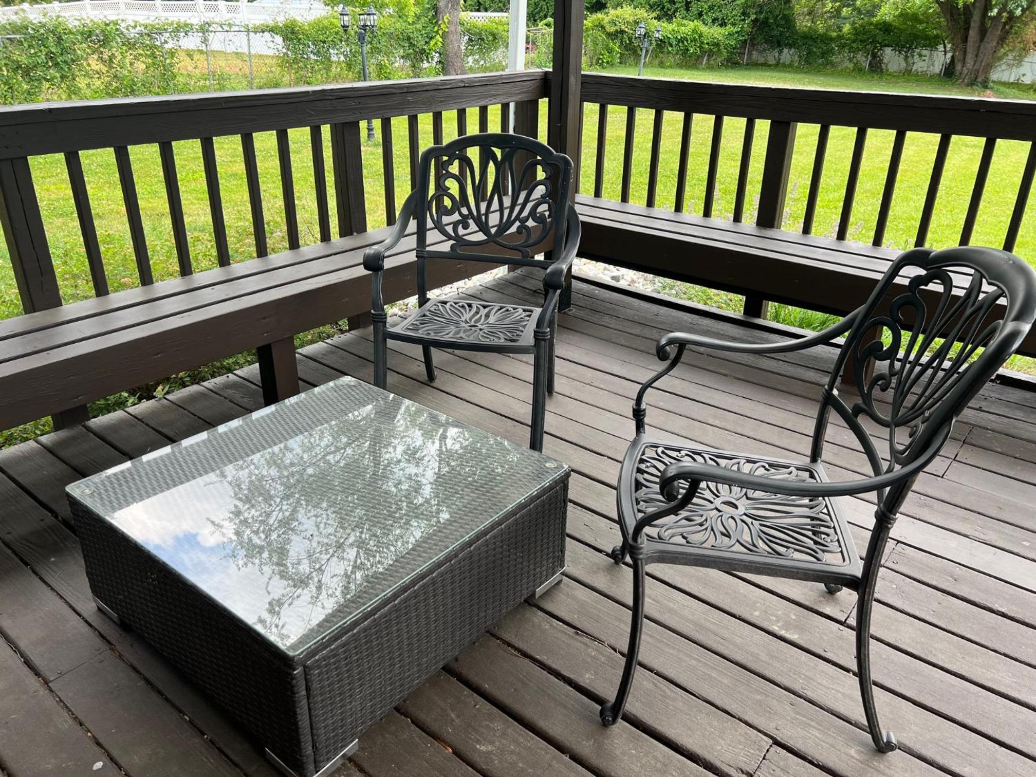 Hotel Family-sized Contemporary in Spacious Neighbourhood - Image 1