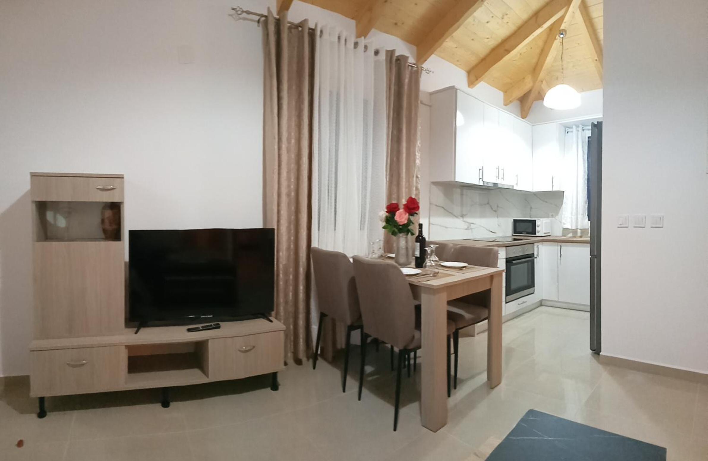 Villa Dervishi