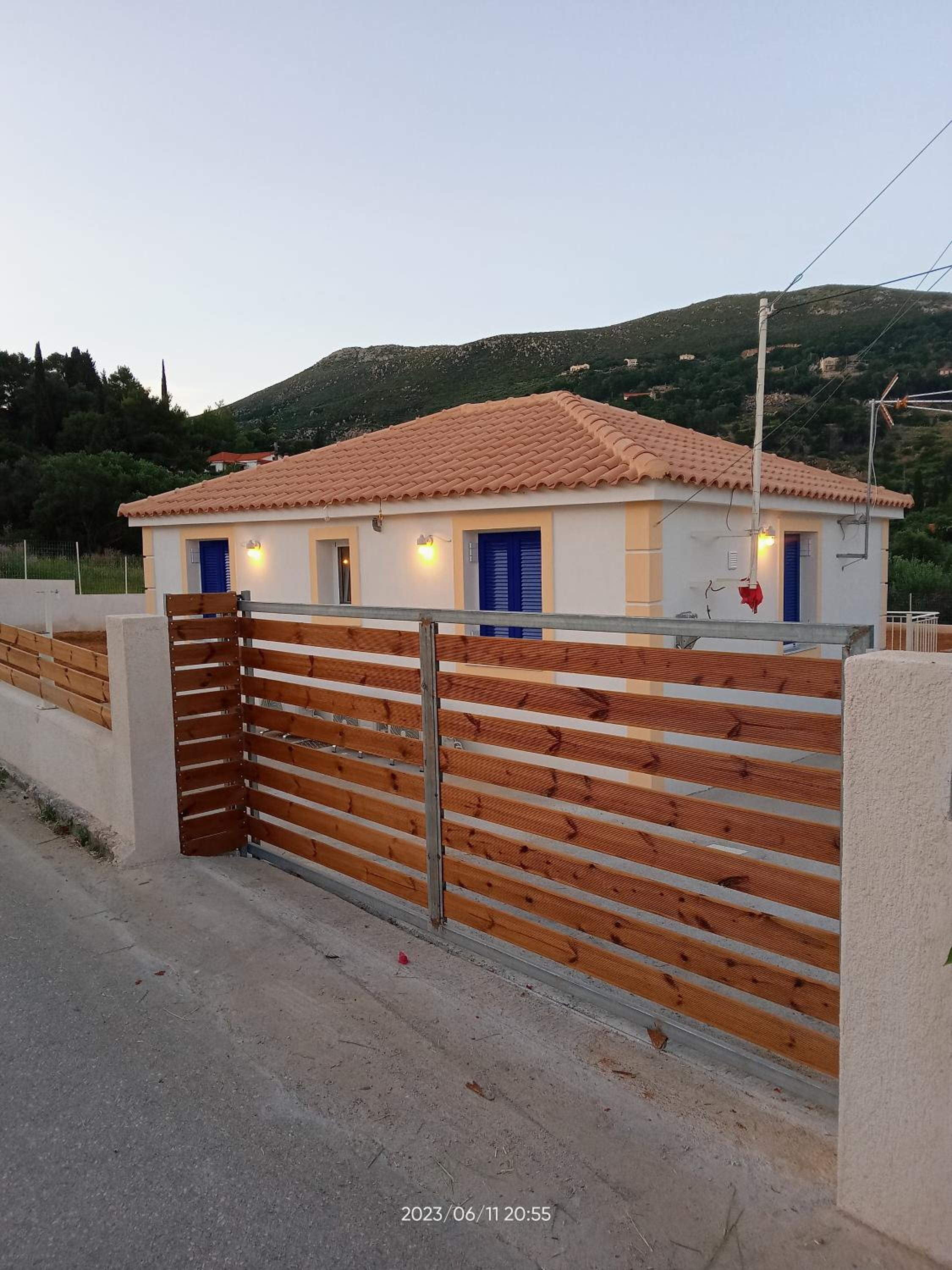 Villa Dervishi