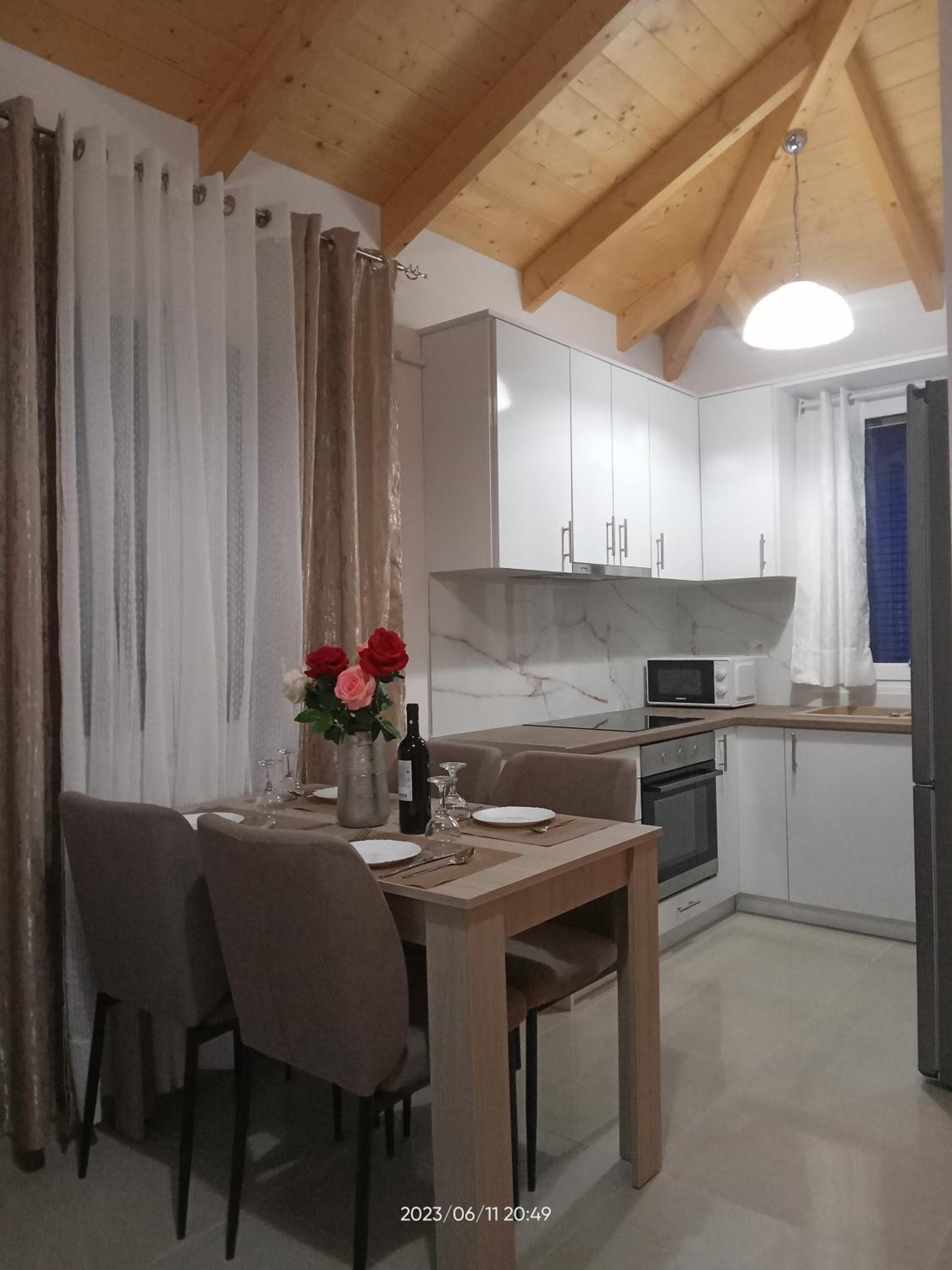 Villa Dervishi