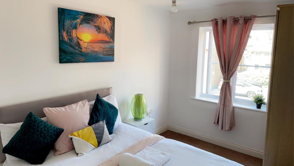 Free Allocated Parking-Mayfair Court view 4