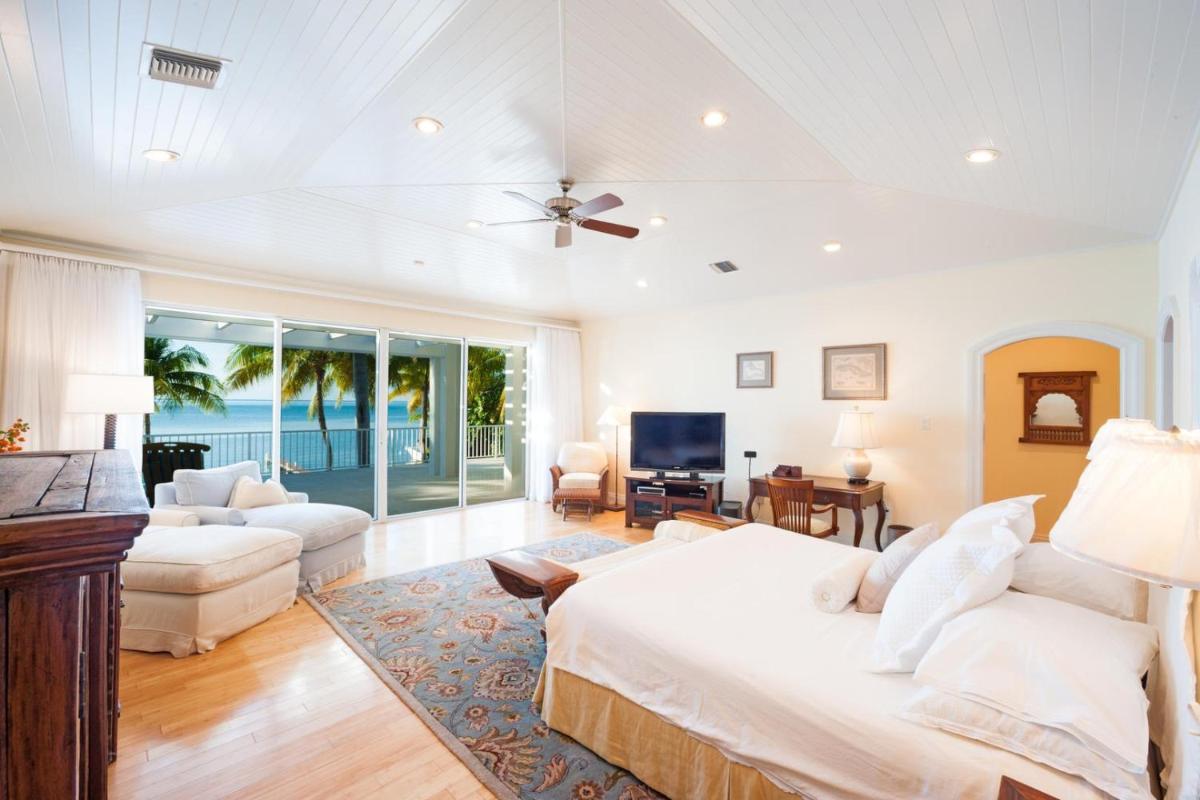 Cos Kai Villa by Grand Cayman Villas & Condos
