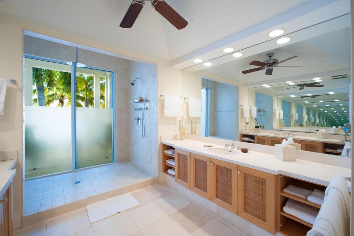 Cos Kai Villa by Grand Cayman Villas & Condos
