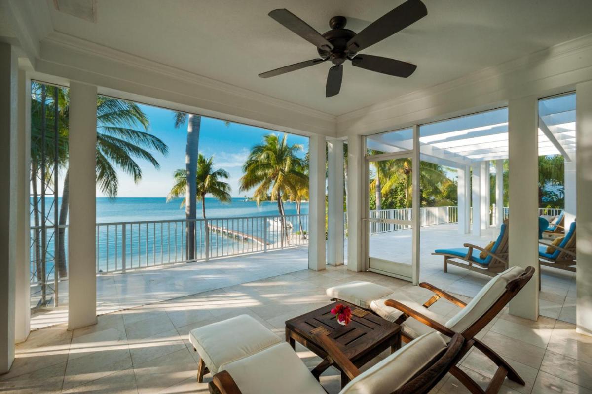 Cos Kai Villa by Grand Cayman Villas & Condos