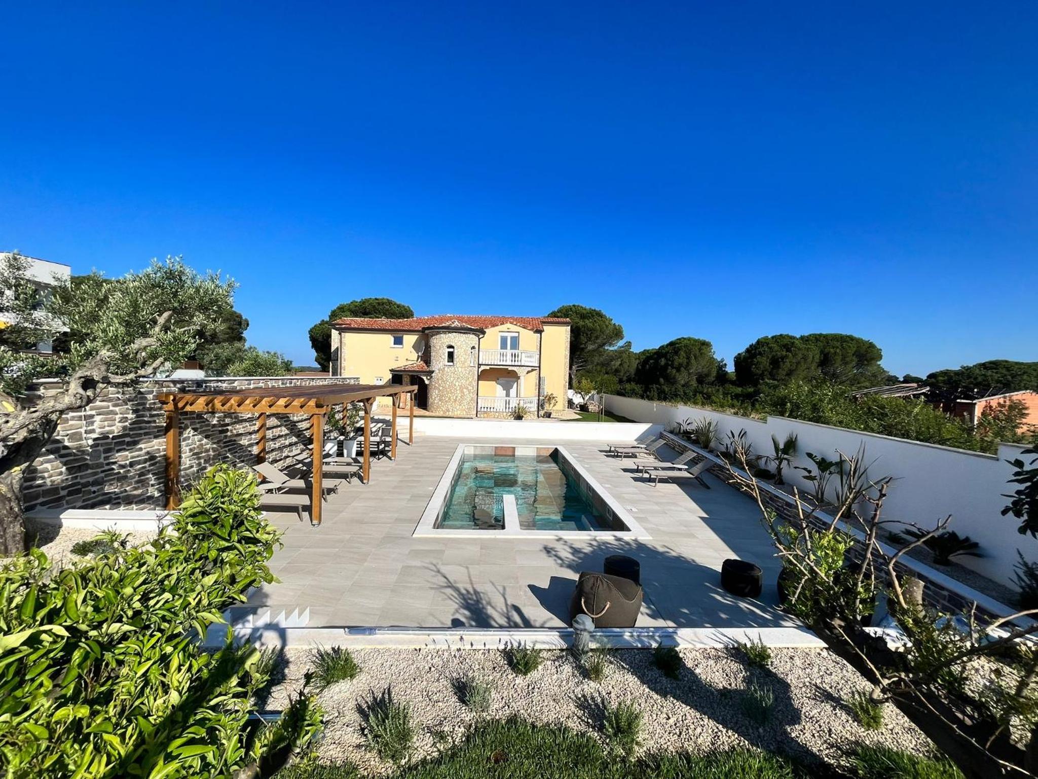 Olivea Luxury Suites