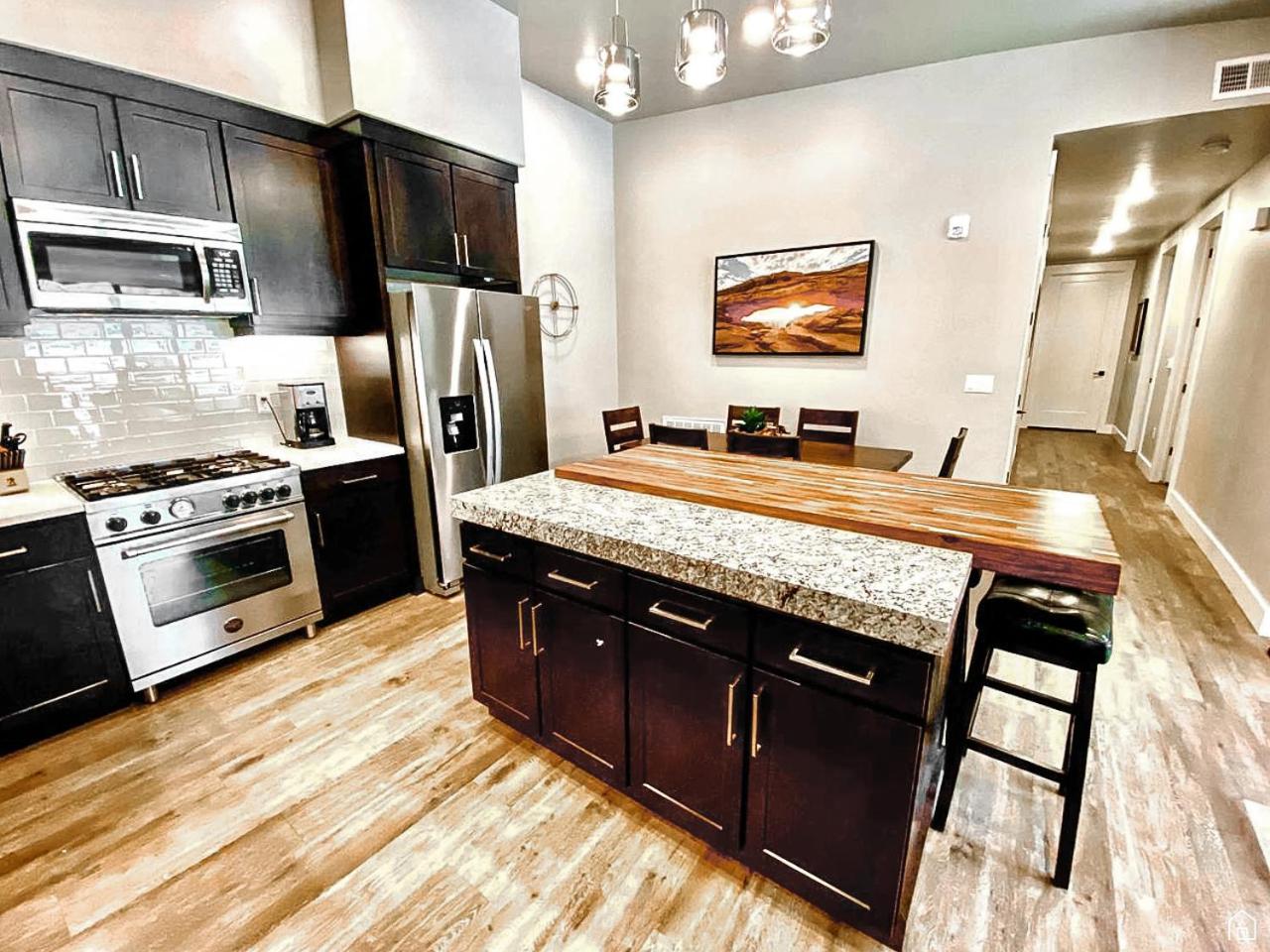 Beautiful Brand NEW Luxury Condo @ Sage Creek