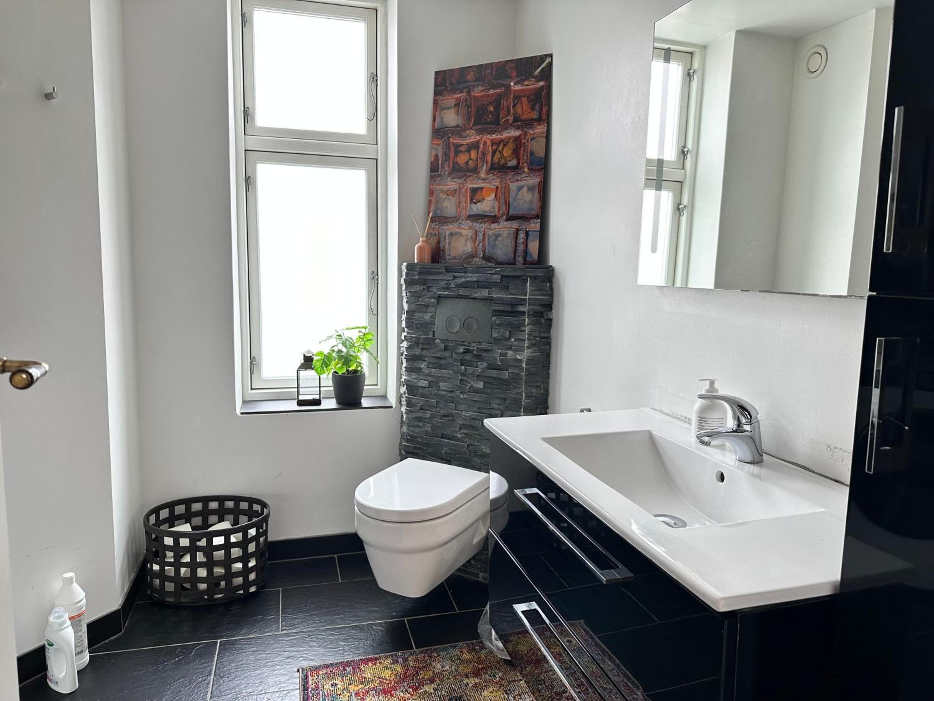 Boutique-Aalborg-Free parking - Citycenter