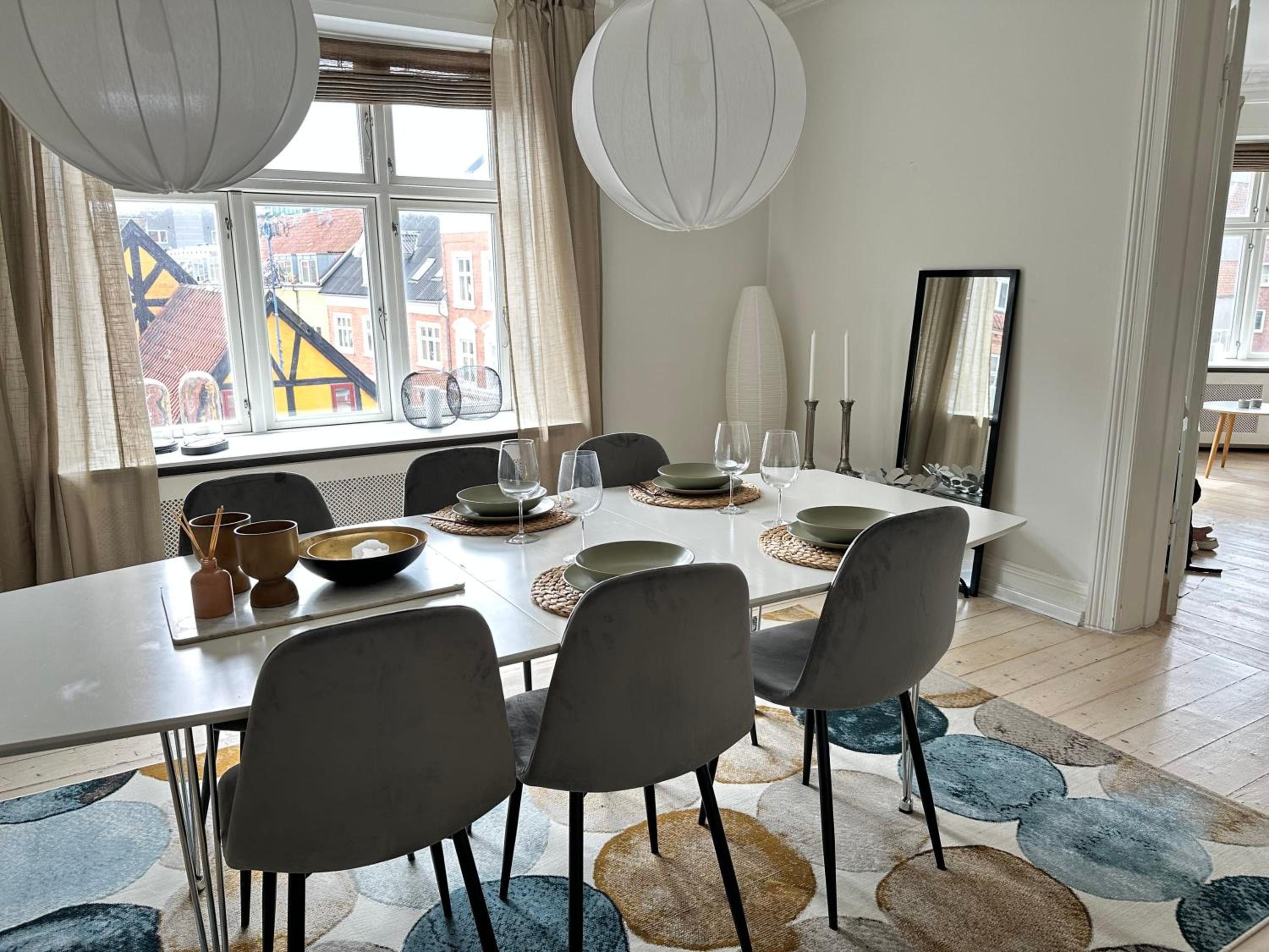Boutique-Aalborg-Free parking - Citycenter