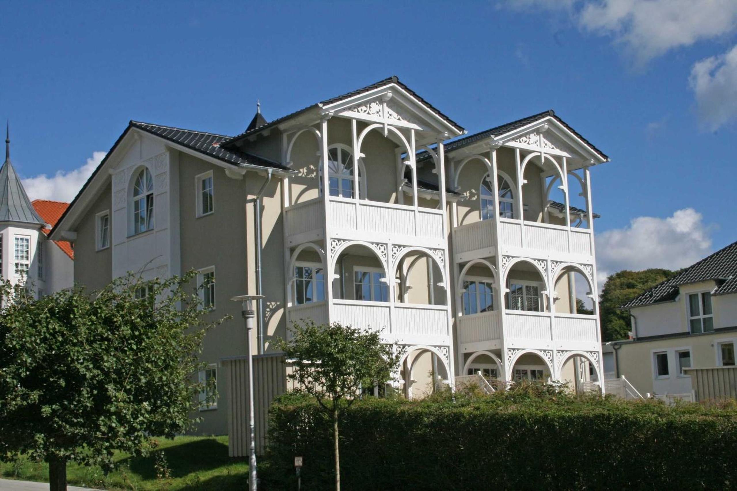 Villa Wilhelmine - Ferienwohnung 04 mit Balkon