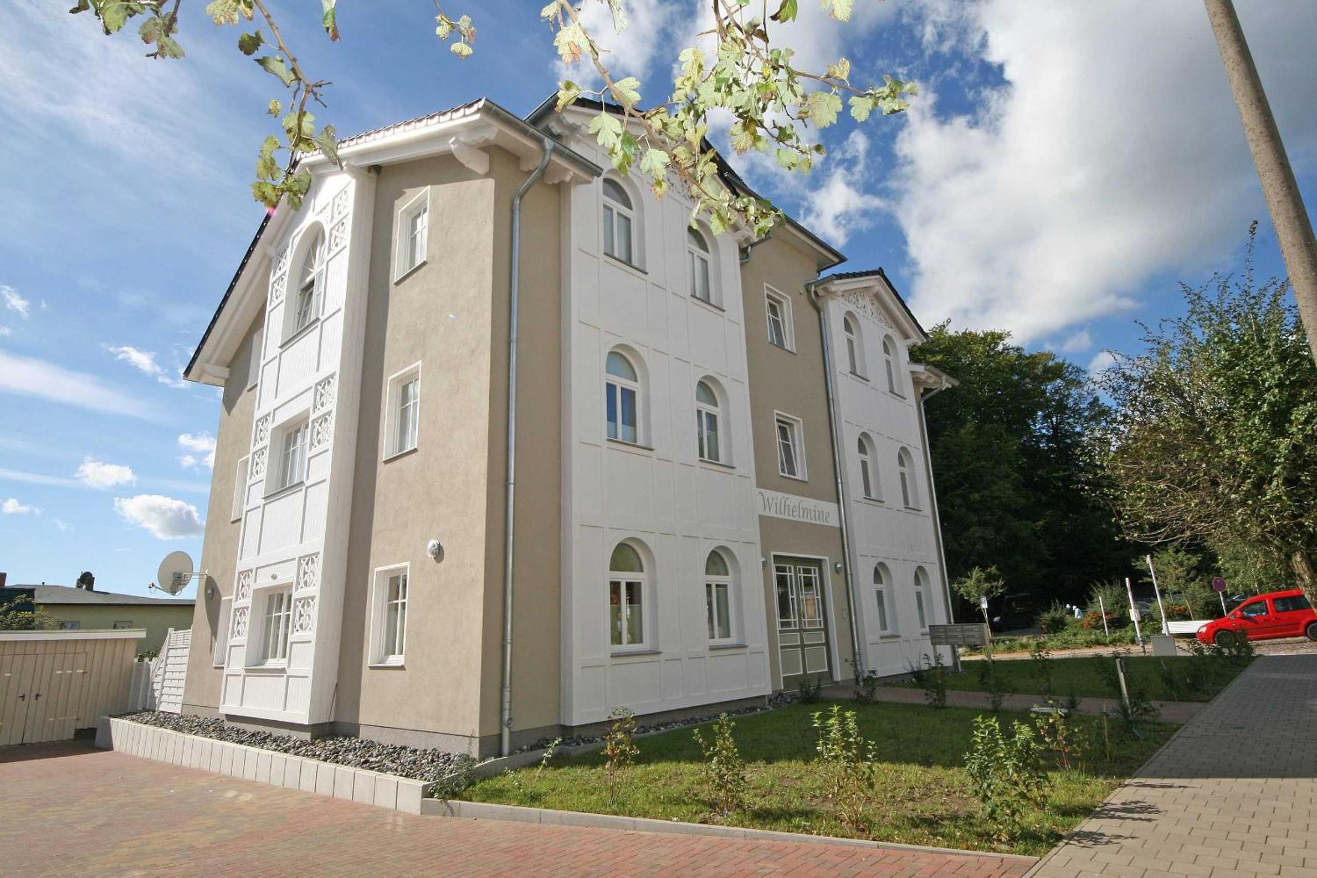 Villa Wilhelmine - Ferienwohnung 04 mit Balkon
