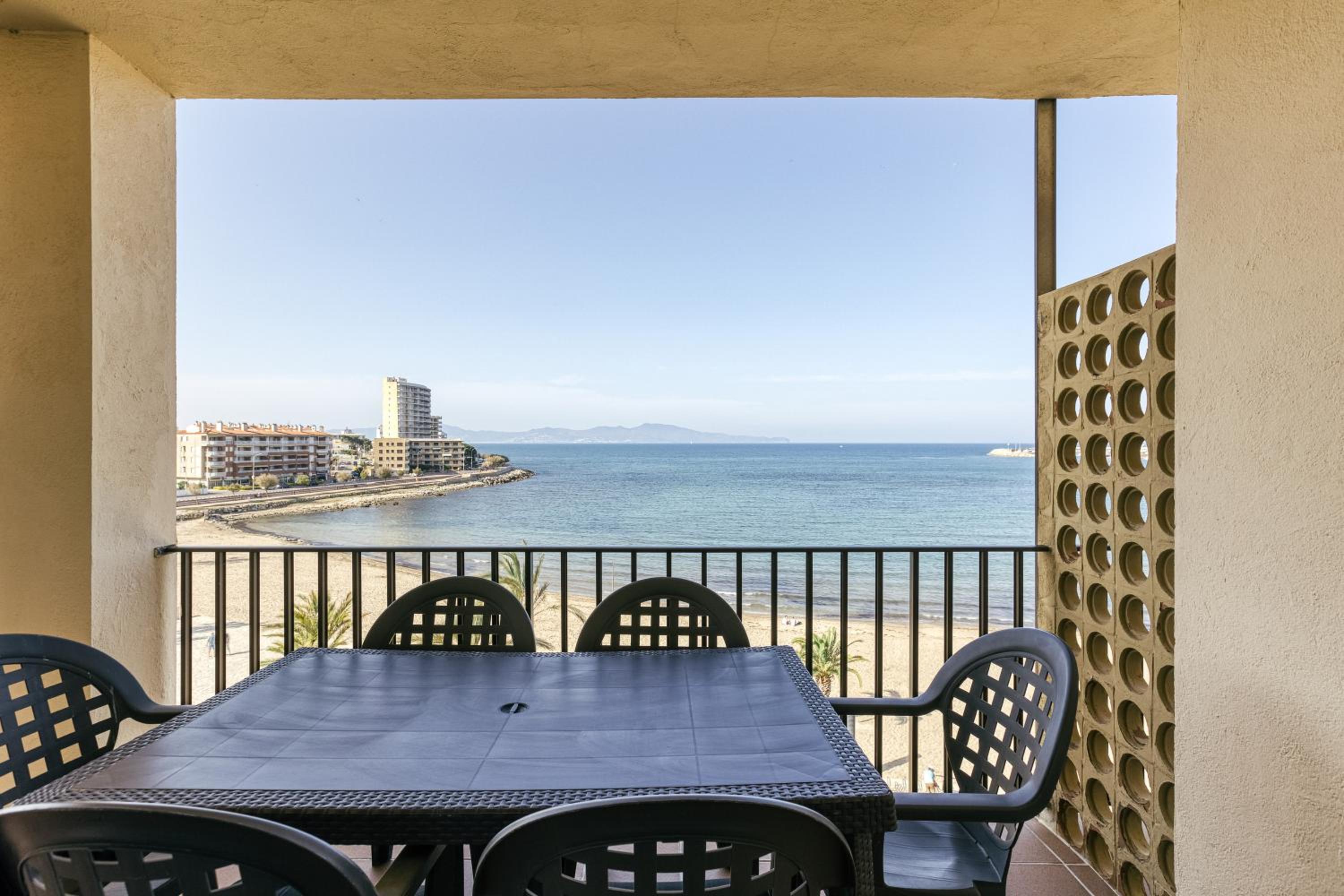 Riells Platja photo 1