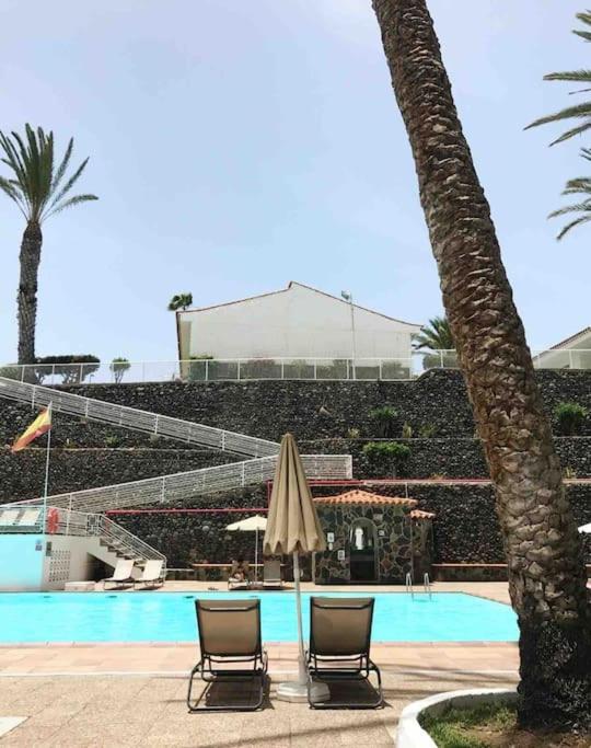 Amplio Bungalow con Piscina climatizada cerca del Yumbo y a pasos de Playa del Inglés view 3