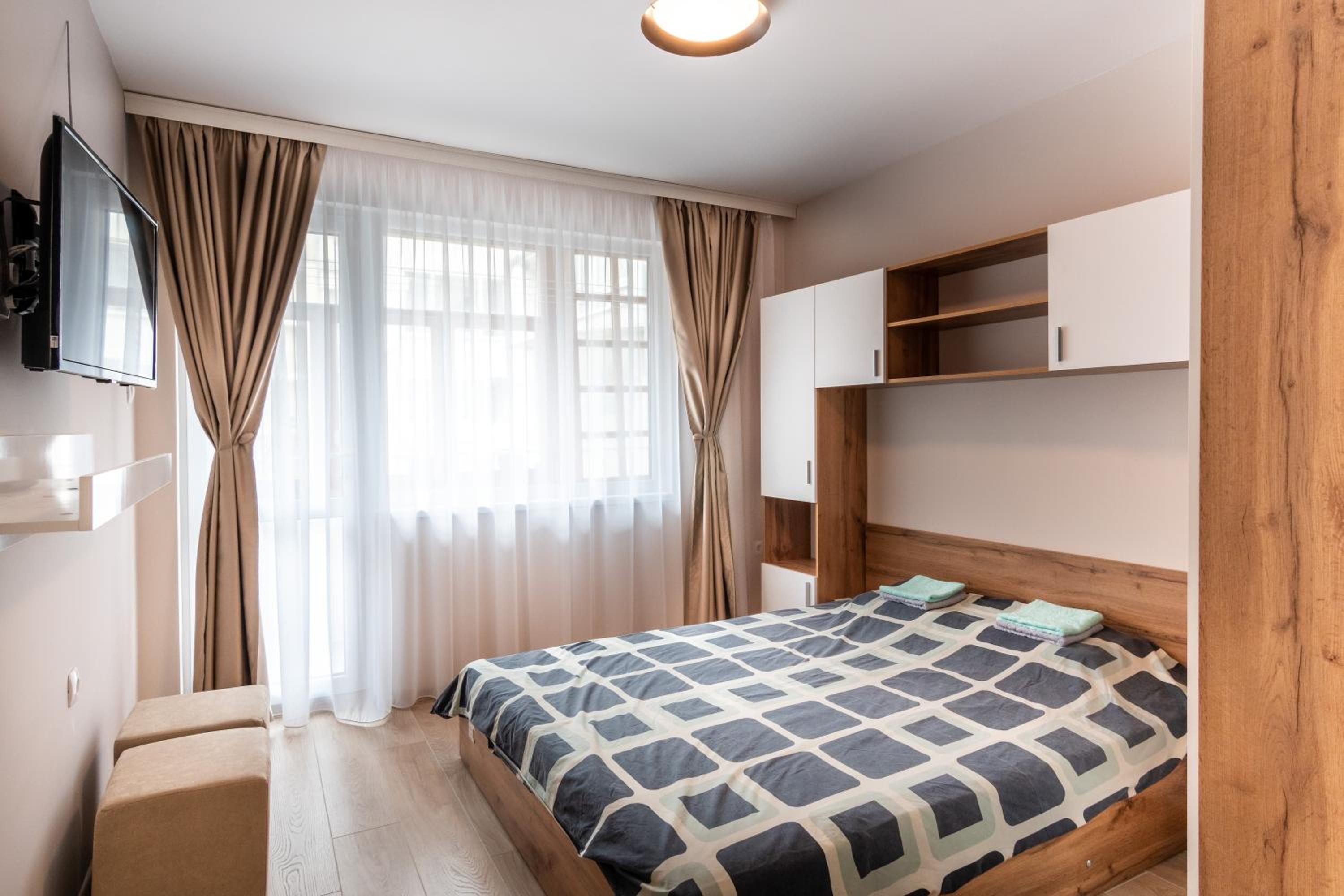 Radi's Coastal Chic Apartment
