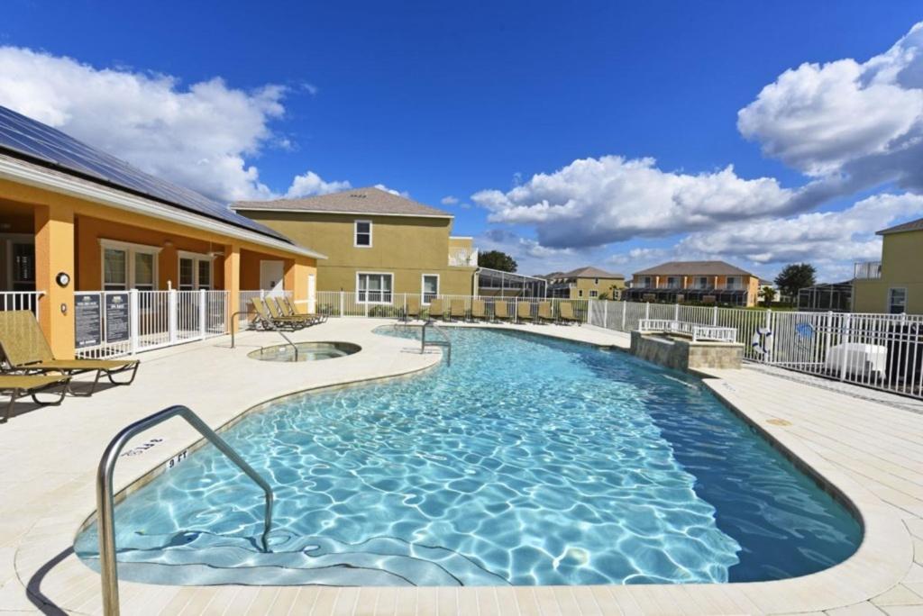 Beautiful 3-Bed Villa 10 Minutes From Disney-17440 Serenity Resort