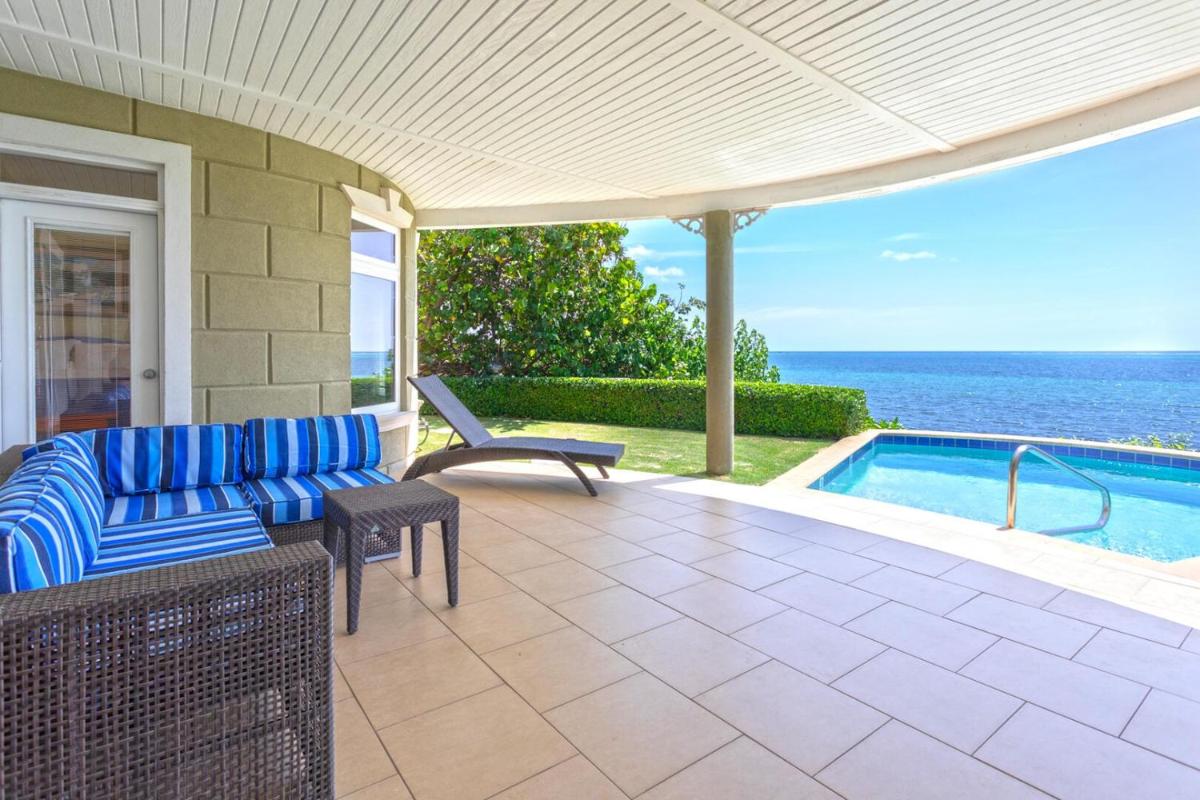 Castle Guesthouse by Grand Cayman Villas & Condos