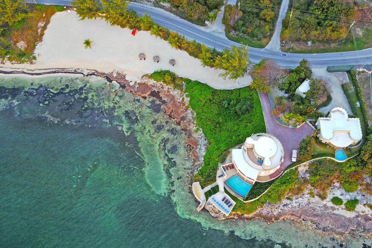 Castle Guesthouse by Grand Cayman Villas & Condos