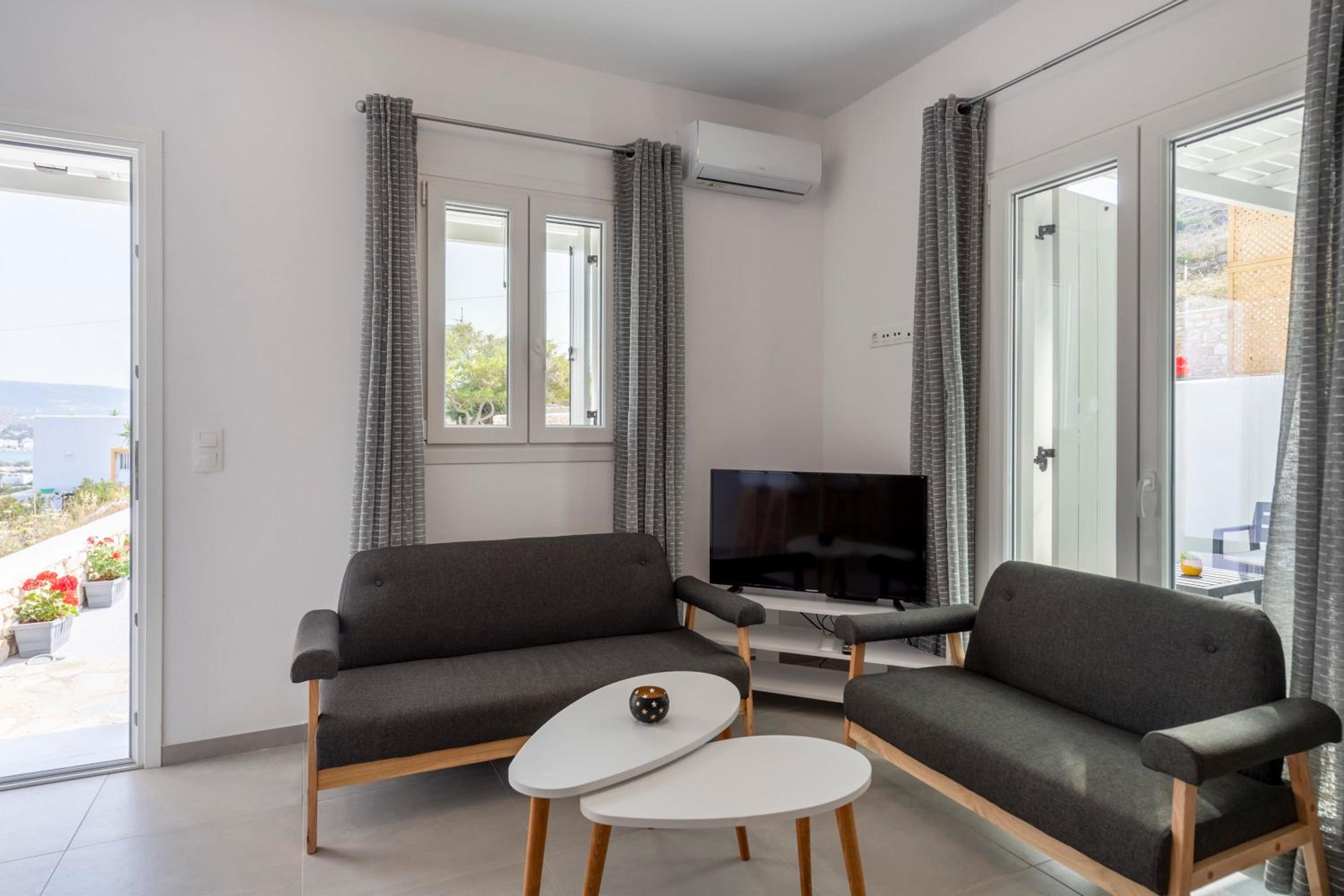 Cycladic Sunlight 2bedroom House view 4