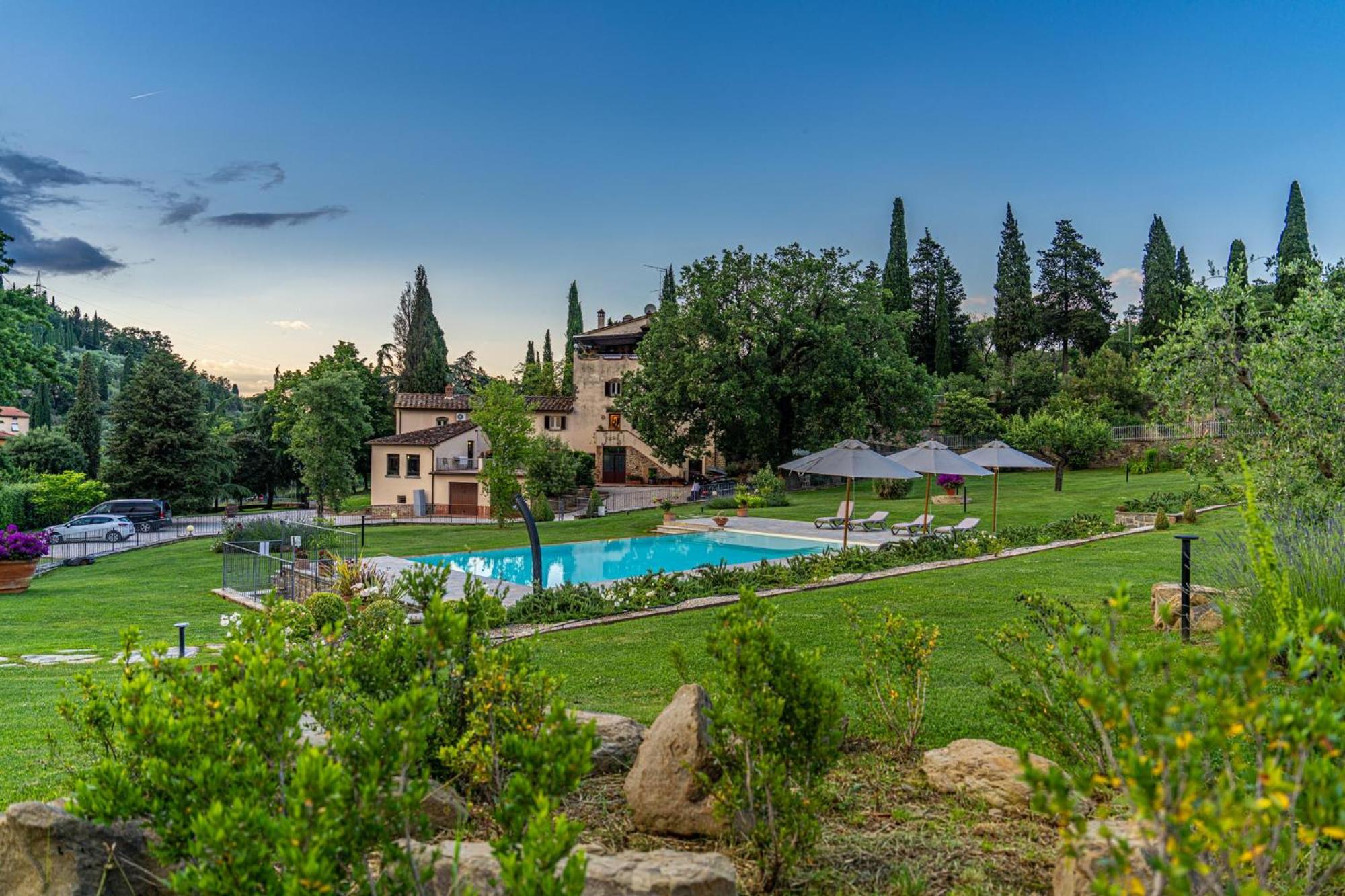 Villa D'Epoca Carniani view 5