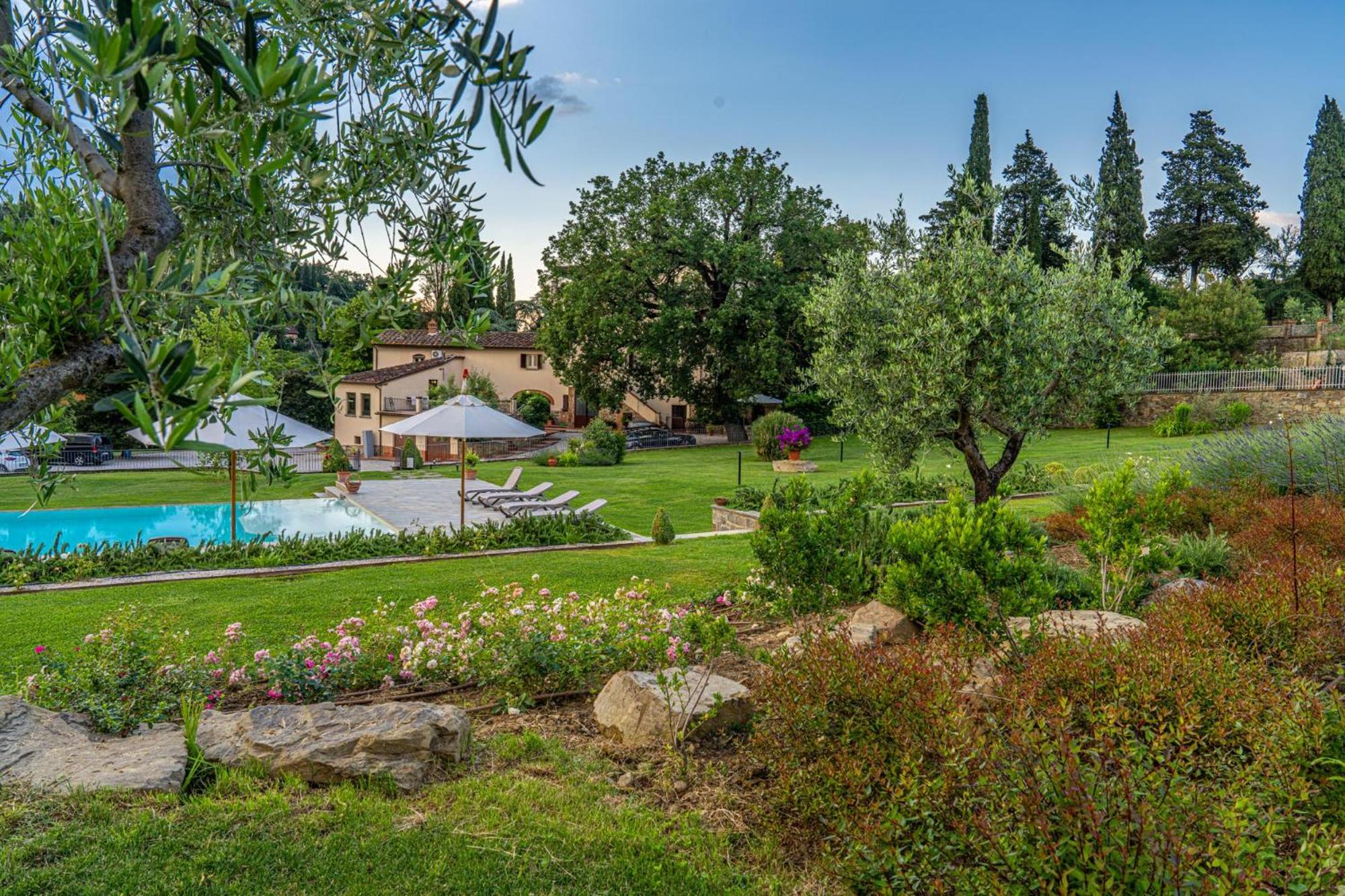Villa D'Epoca Carniani view 4