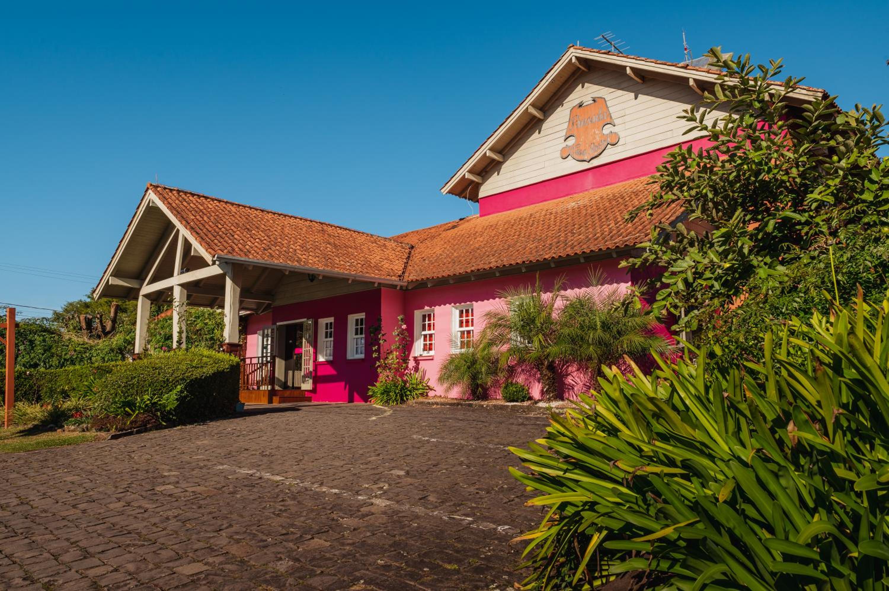 Golden Hills Vila Suzana