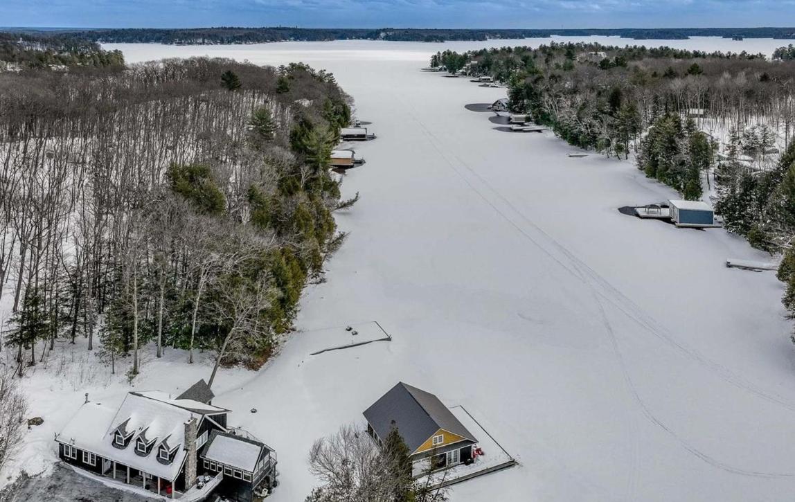 Lake Muskoka Lakehouse - Private Beach