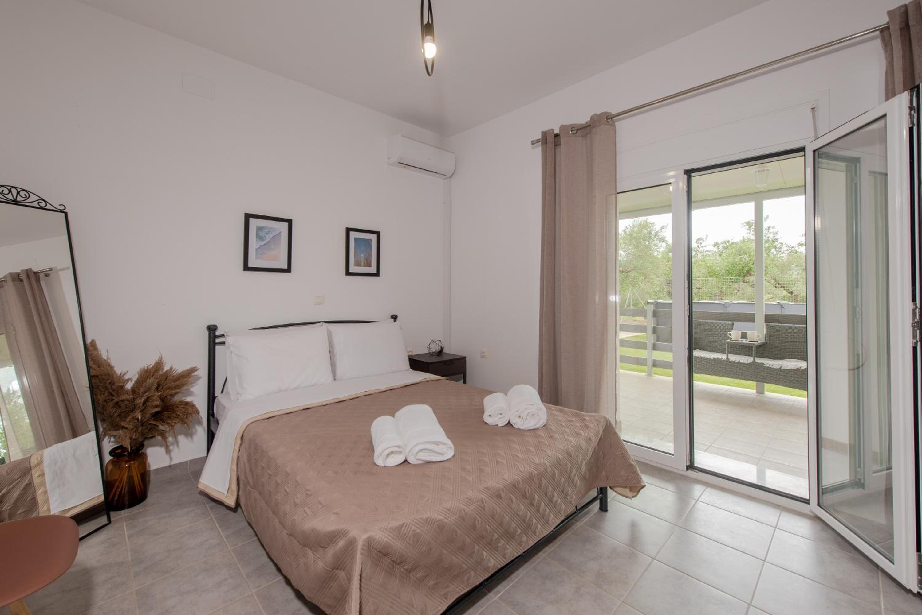 Koukounaria House