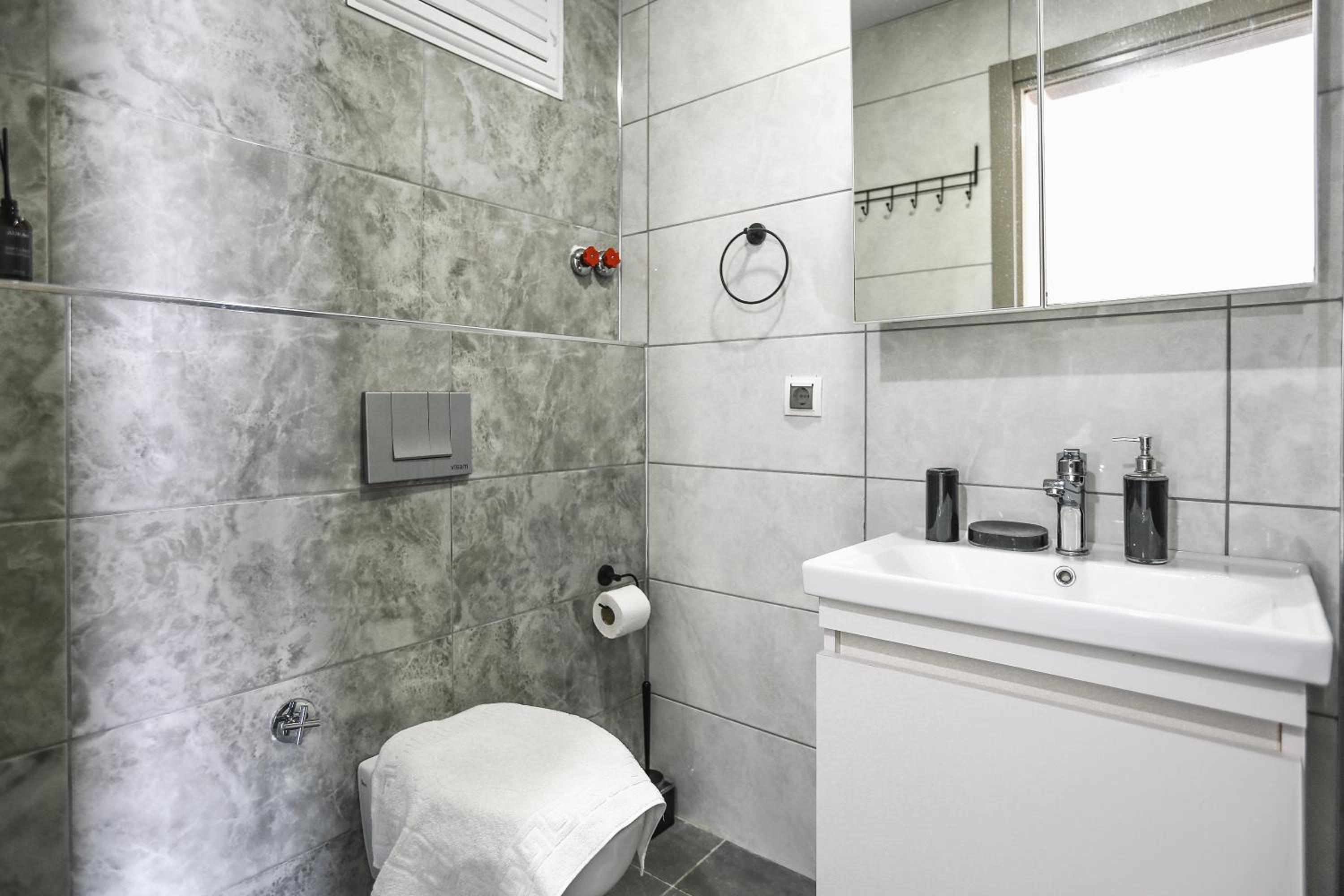 Just Dream Suites - Image 37