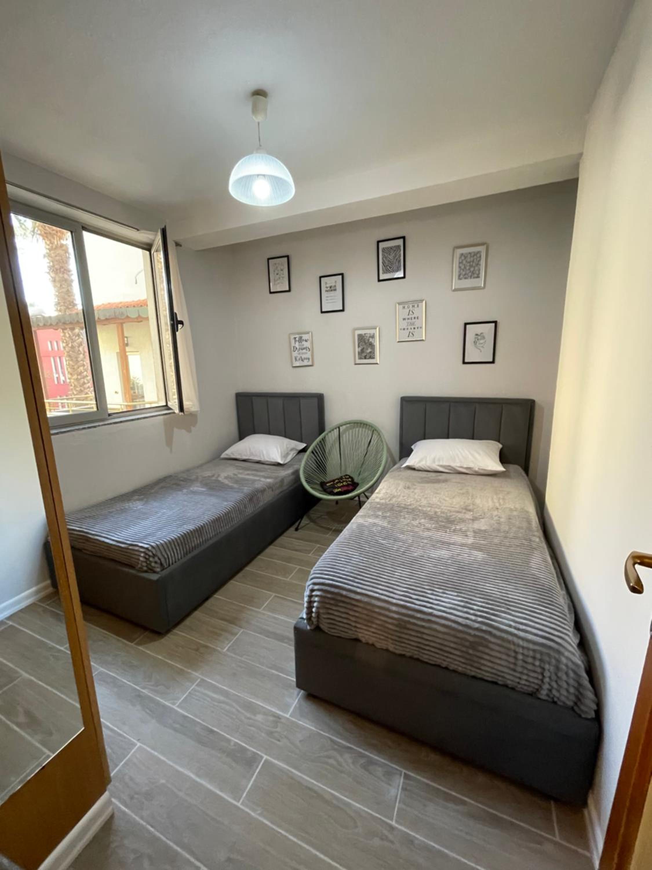 Sunny hill Apartment
