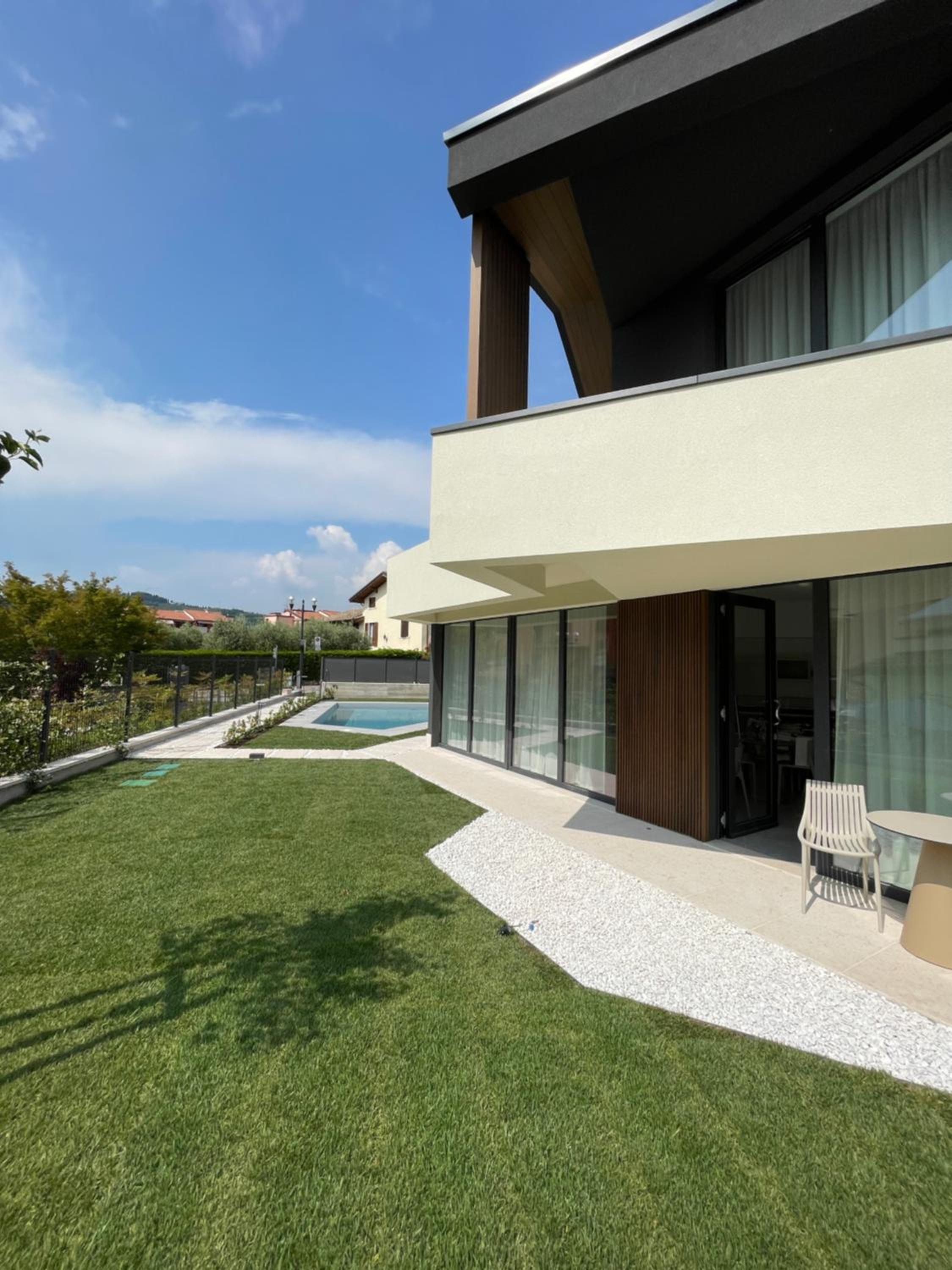 Villa San Zeno Rooms view 3