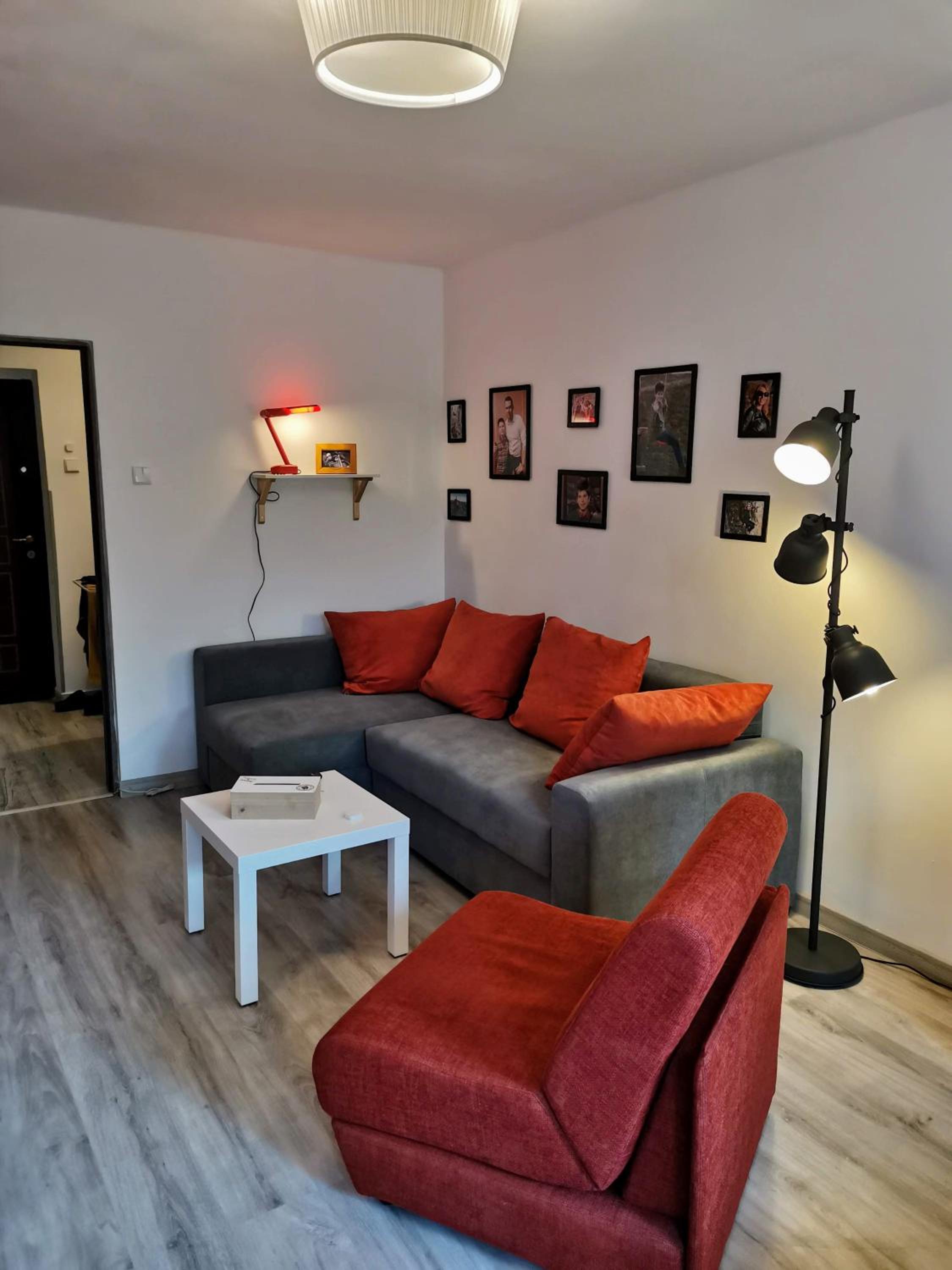 Cosy 2 rooms apartment with a view near the forest view 4