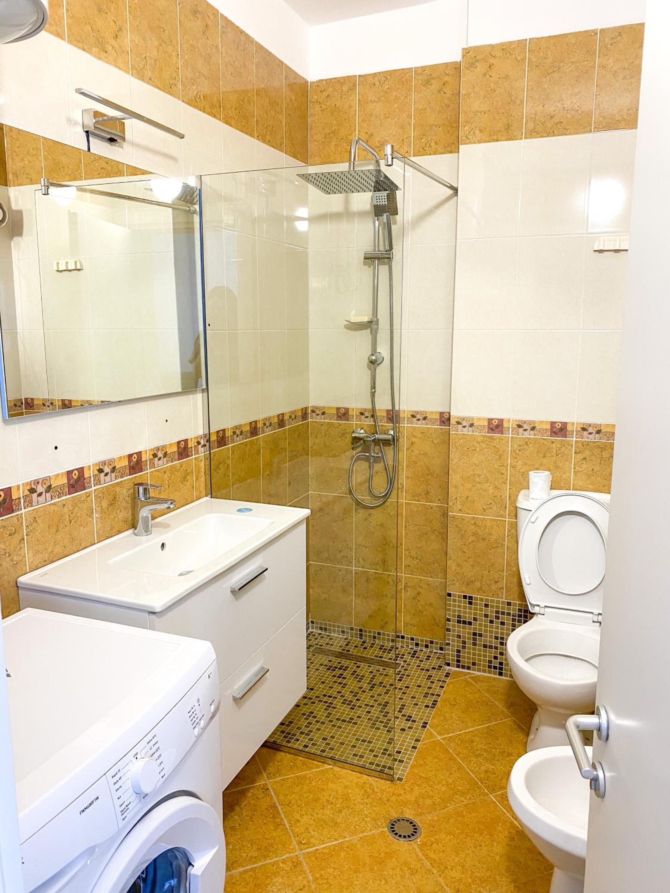 Zinas Apartment