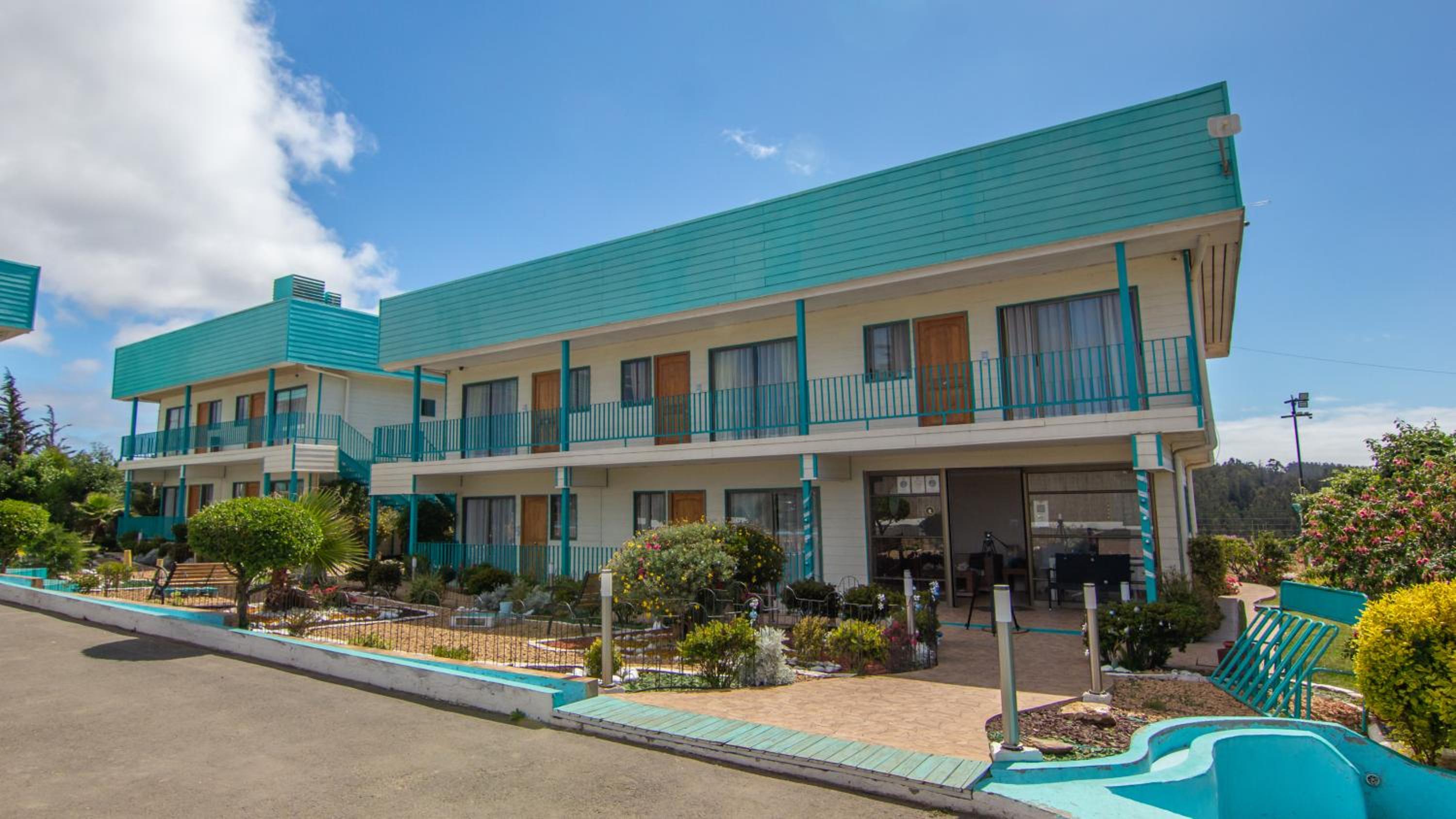 Hotel Marina Pichilemu - Image 1