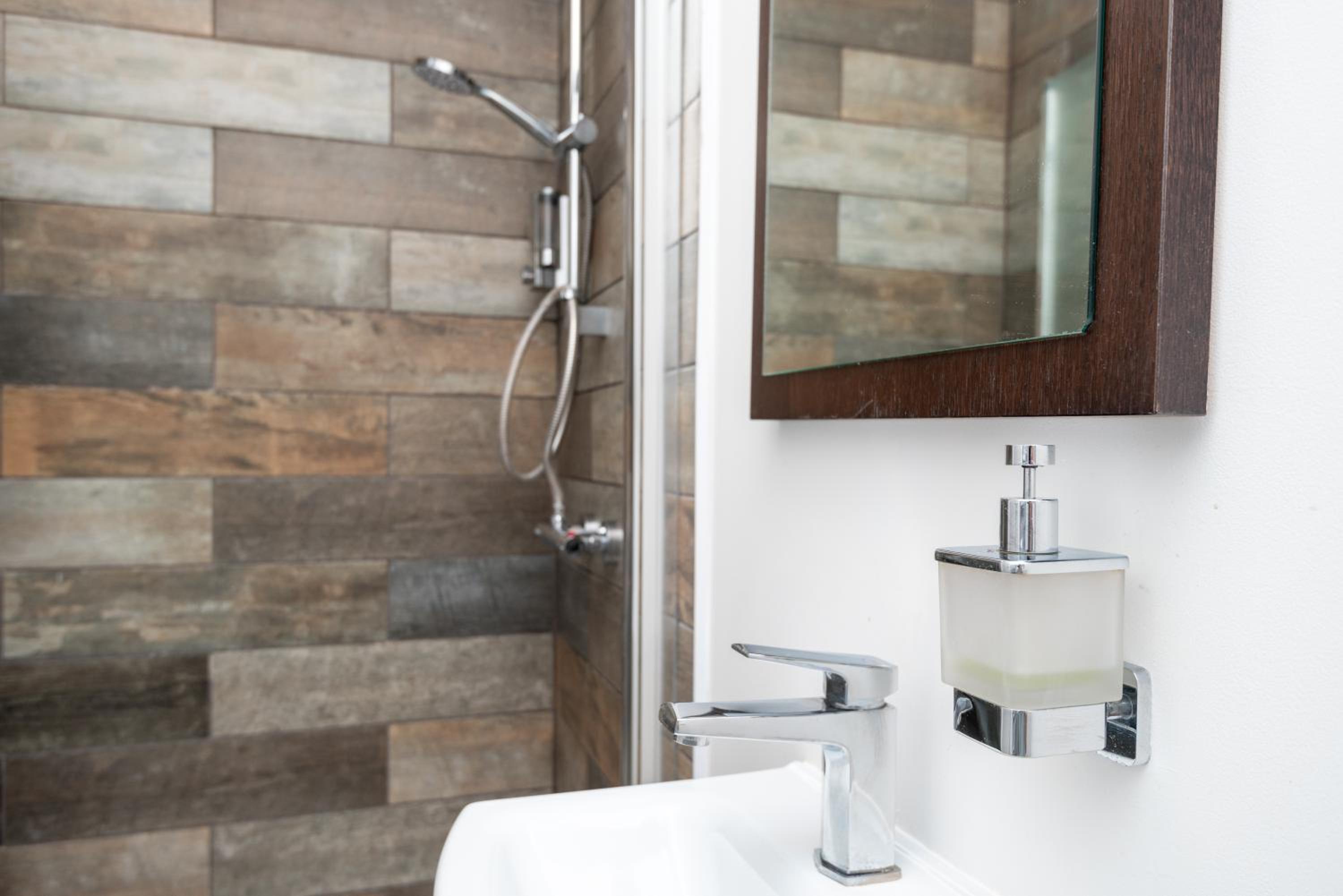 MyCityHaven - The Bathford Annexe view 3