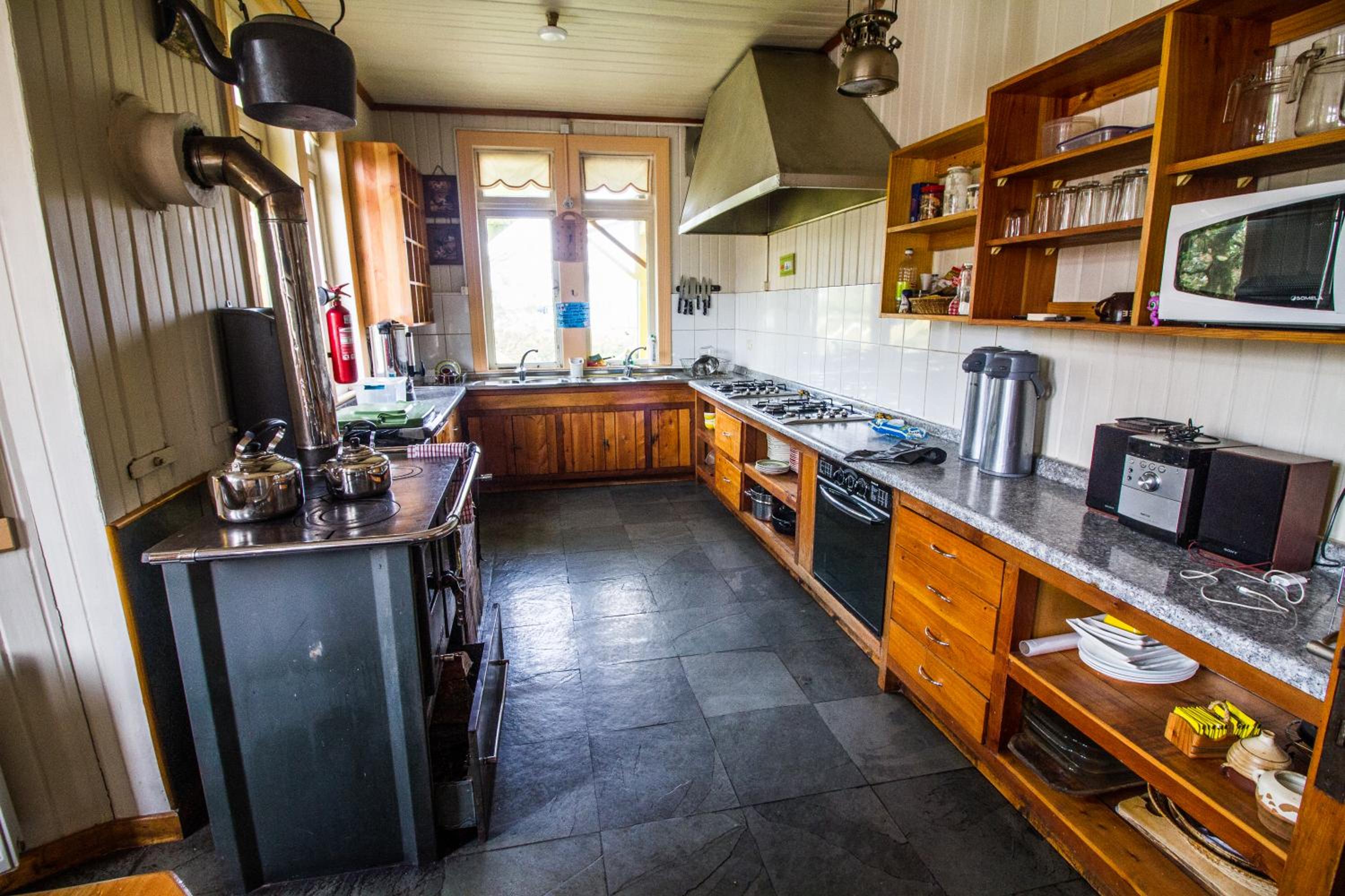 13 Lunas Hostel