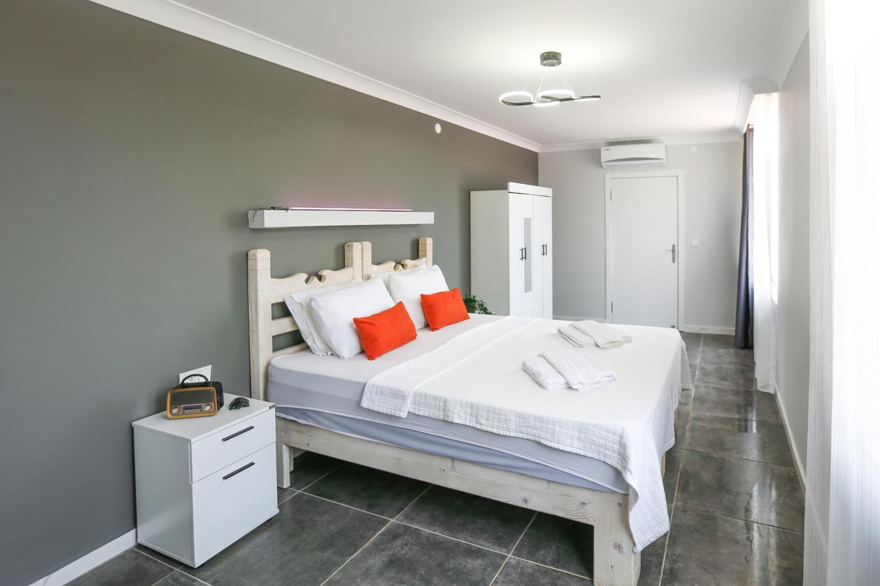 Just Dream Suites - Image 60